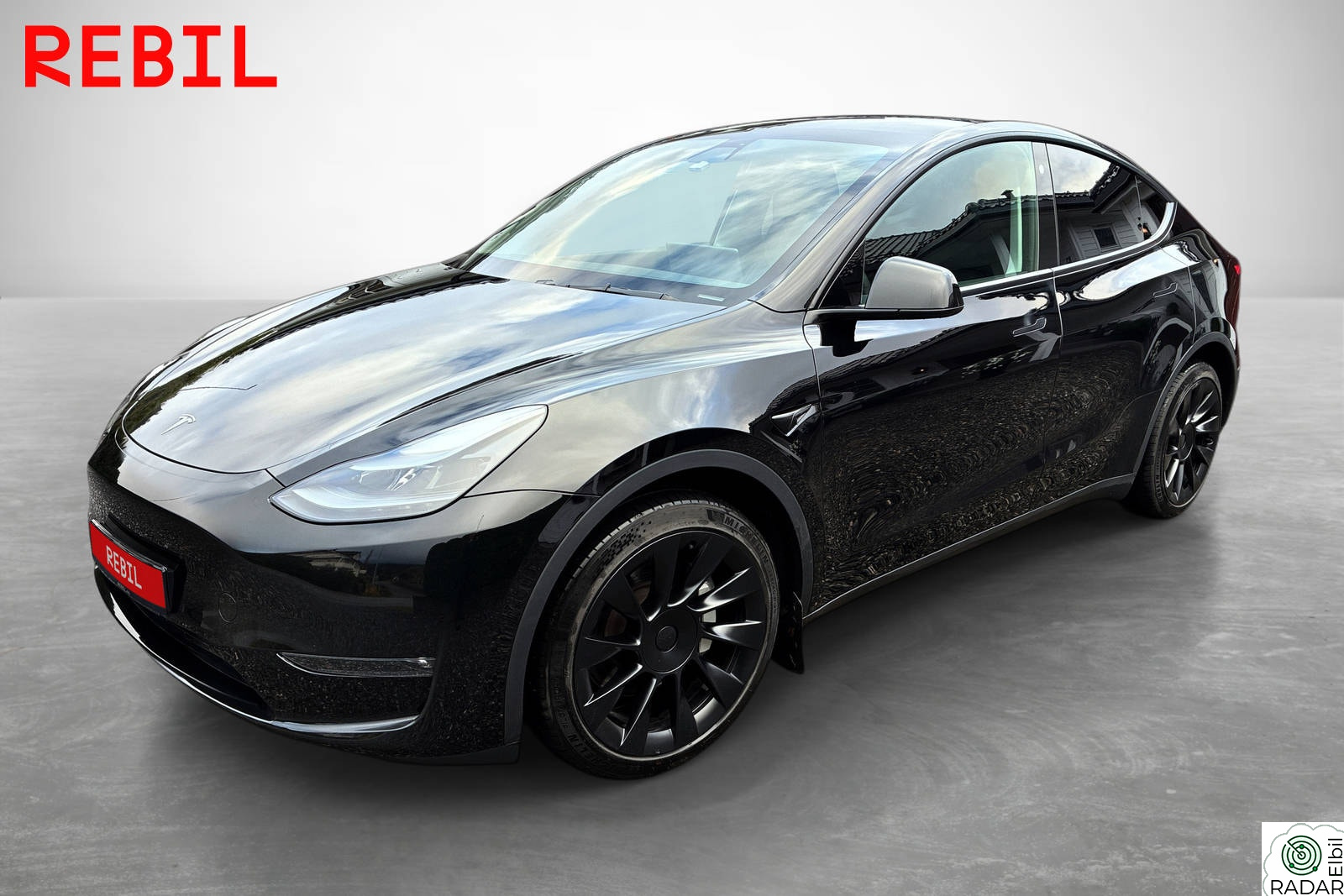TESLA Model Y Long Range/AWD/Hengerfeste/AP/V.Pumpe/Premium lyd/MCU3