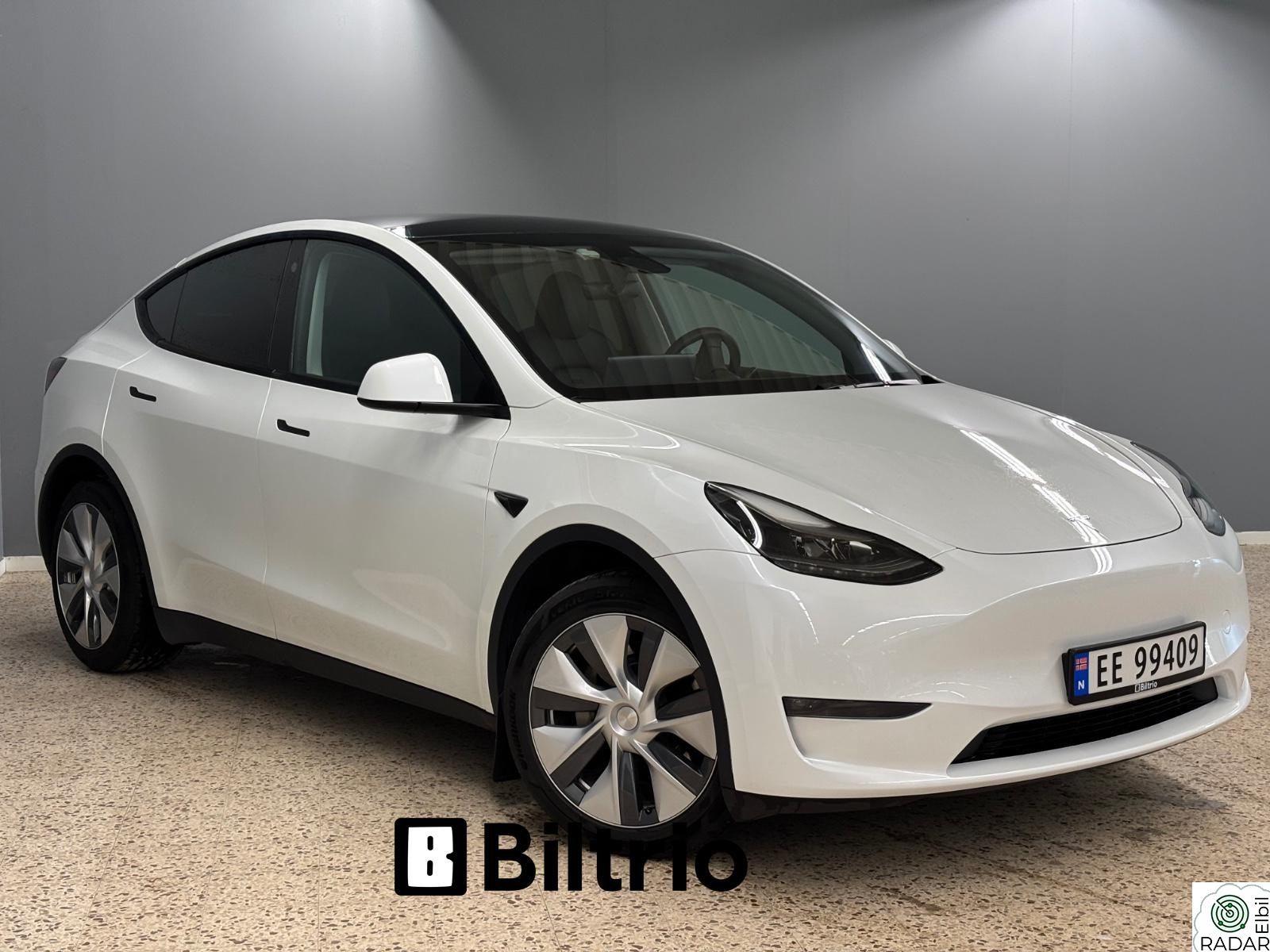 TESLA Model Y LongRange/AWD/Hengerfestet/EnchancedAutopilot/Panorama