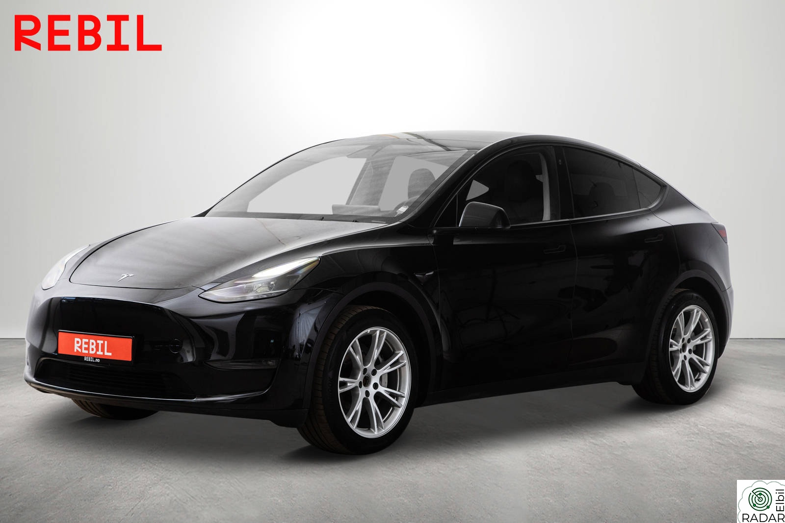TESLA Model Y 533km(WLTP)/LR/AWD/Ryzen/Navi/R.kam/Pano/AP/Vpumpe/Krok