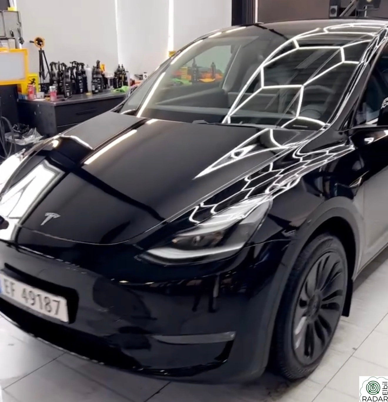 TESLA Model Y Long Range AWD