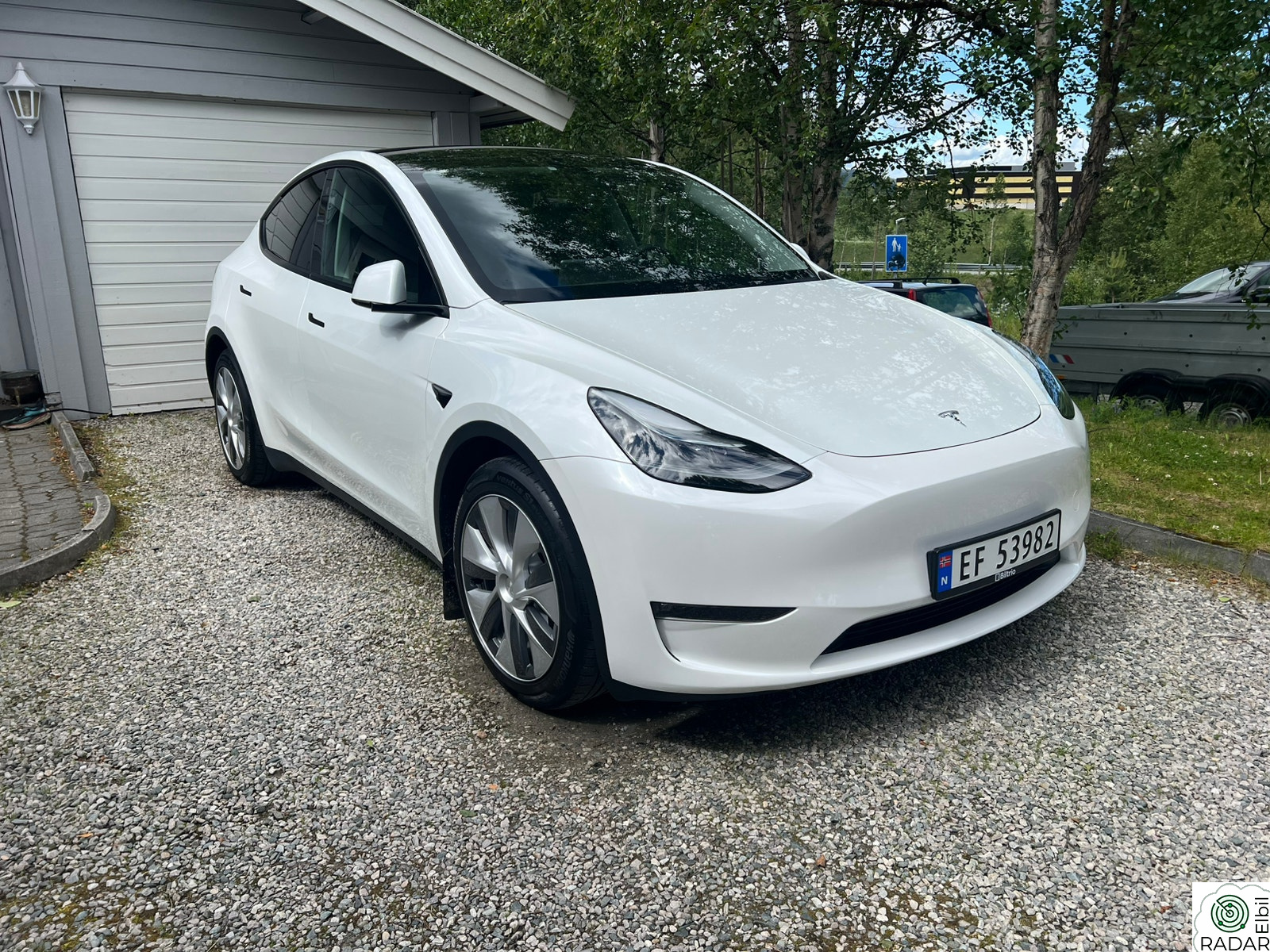 TESLA Model Y Long Range AWD