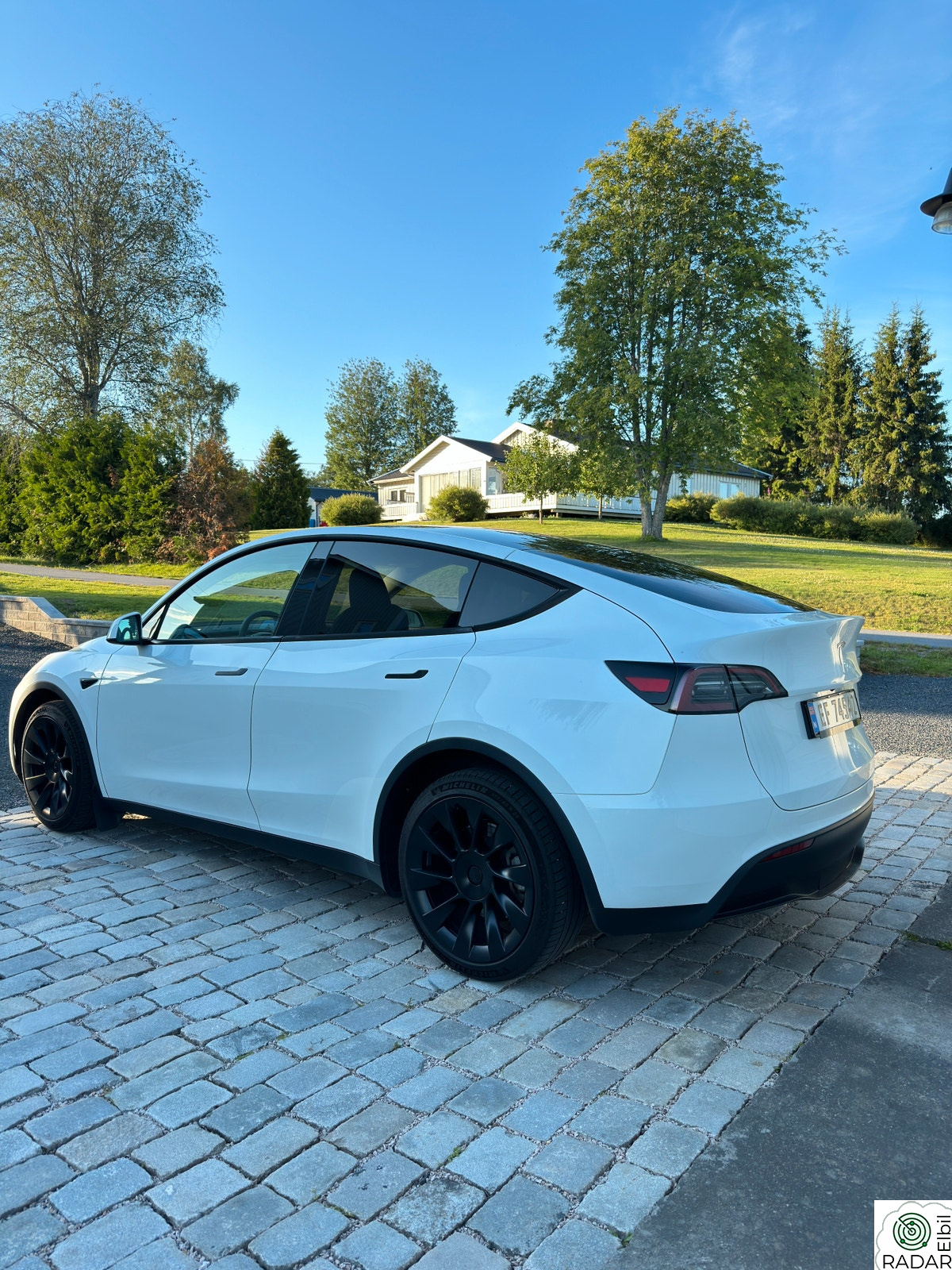 TESLA Model Y Long Range AWD