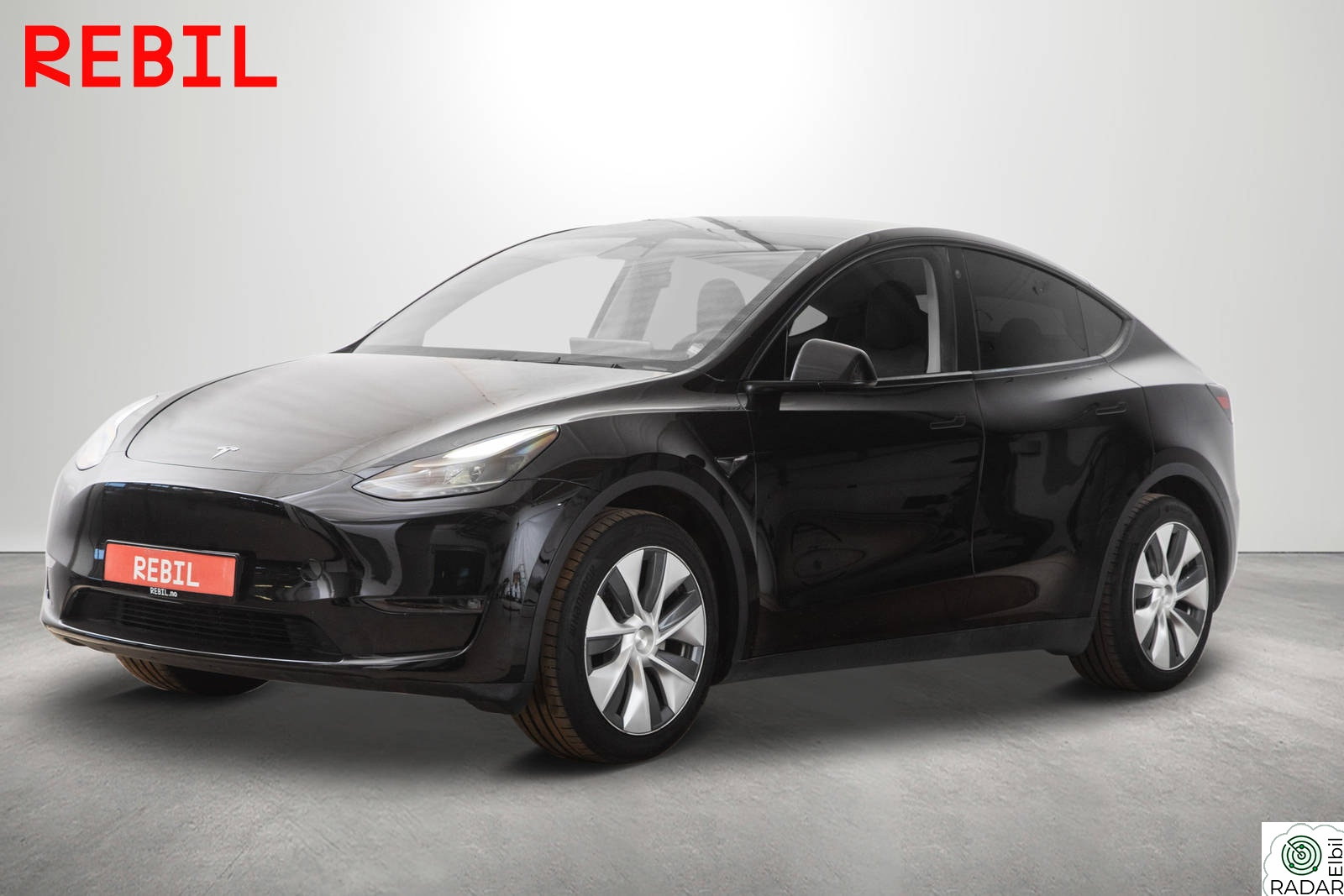 TESLA Model Y 533km/LR/AWD/Krok/MCU3/AP/Navi/R.kamera/Pano/Memory/DAB