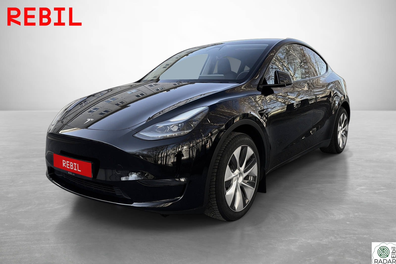 TESLA Model Y 533km/Long Range/AWD/Ryzen AMD/Krok/Pano/DAB/Navi