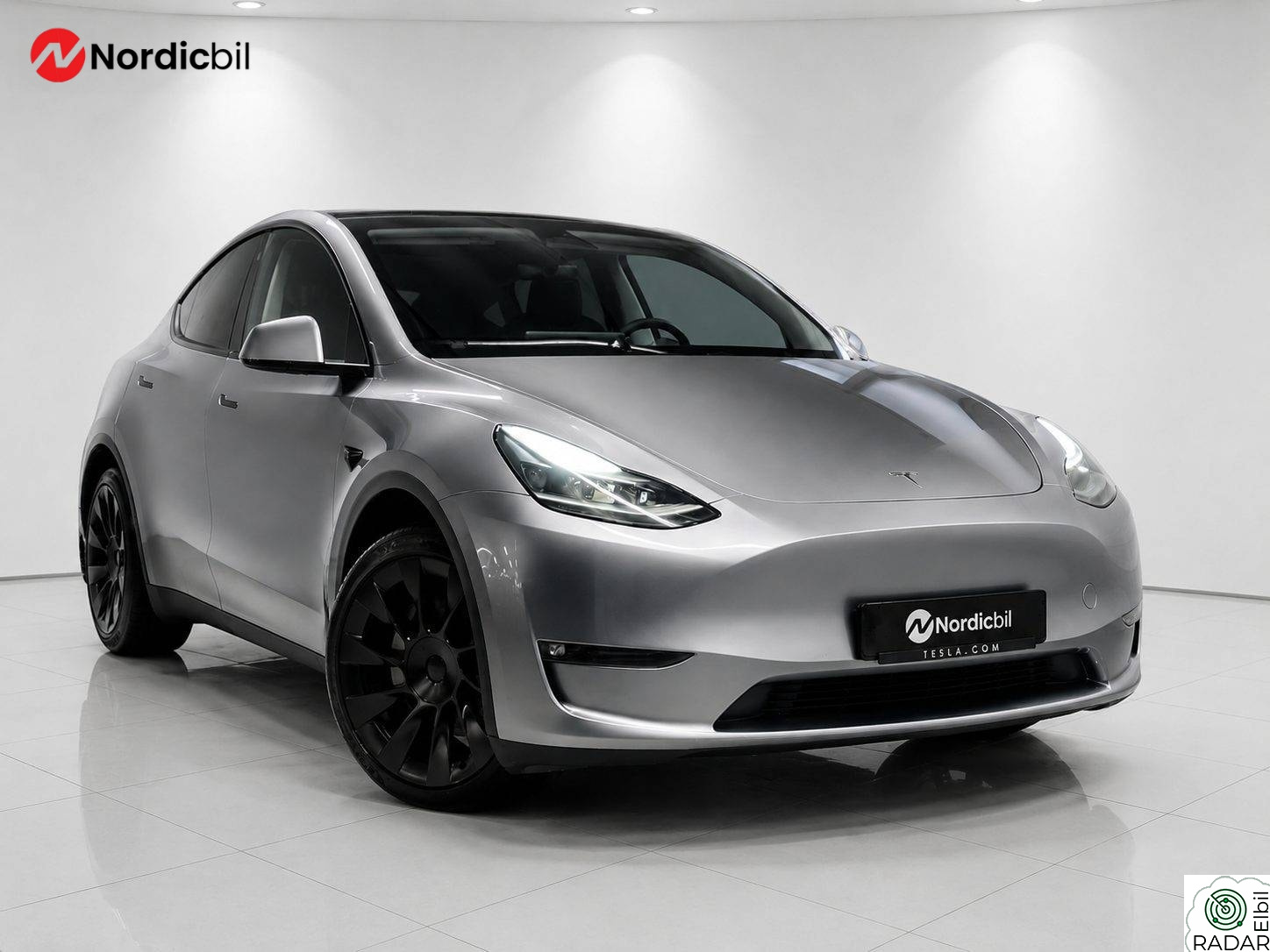 TESLA Model Y Long Range AWD - Premium - H.feste - V.pumpe - A.Pilot