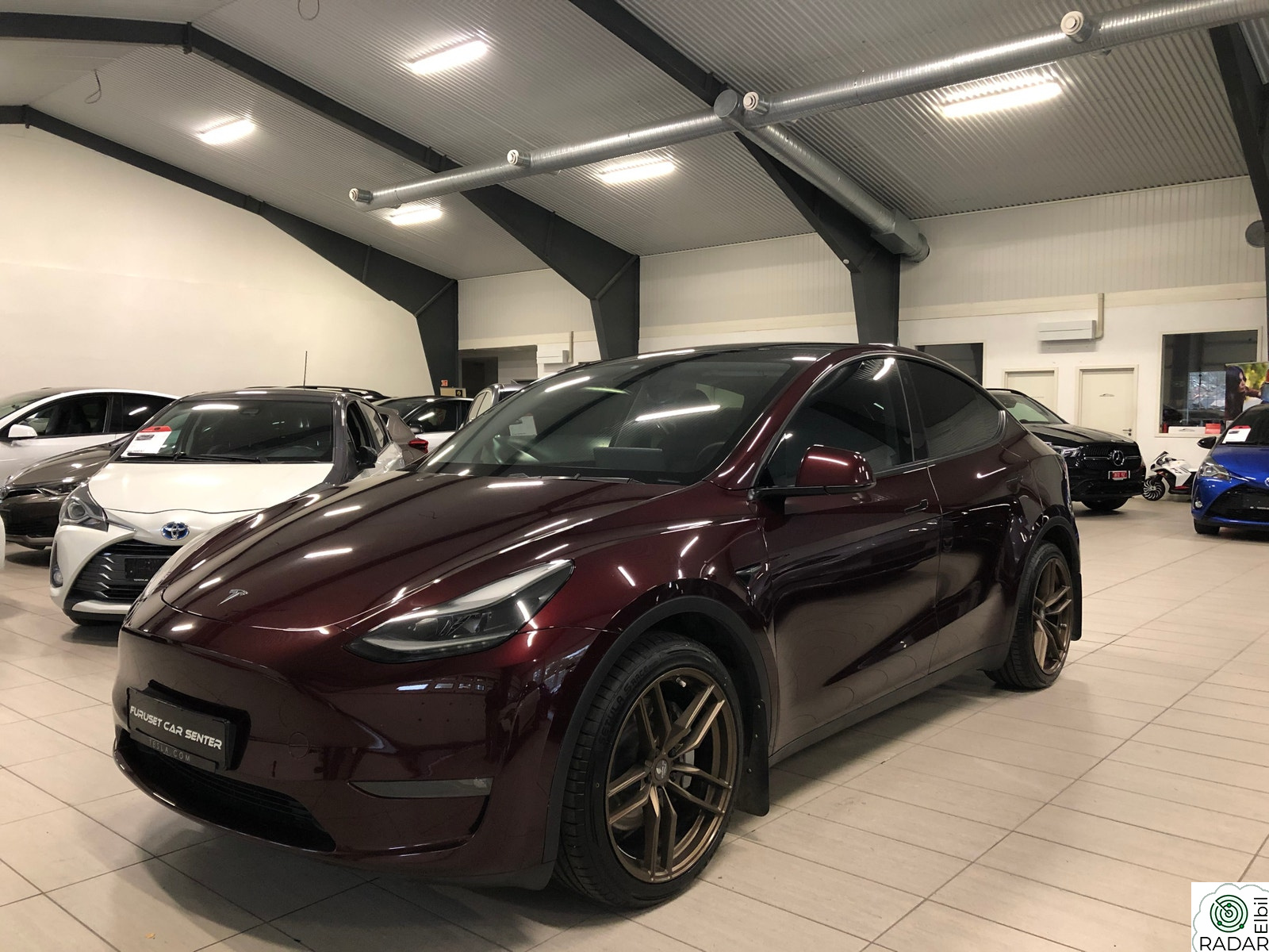 TESLA Model Y LONG RANGE, AWD,RYZEN, KROK,PANO, AP,PREMIUM,NORSK,20"