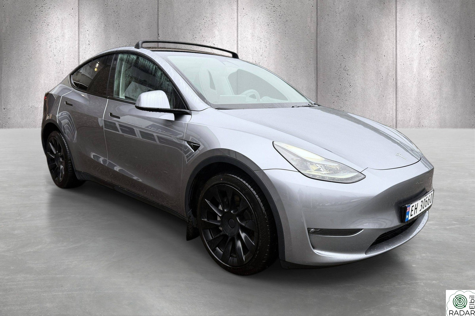 TESLA Model Y Long Range AWD | 514HK/533KM/H.feste/Coating/Autopilot