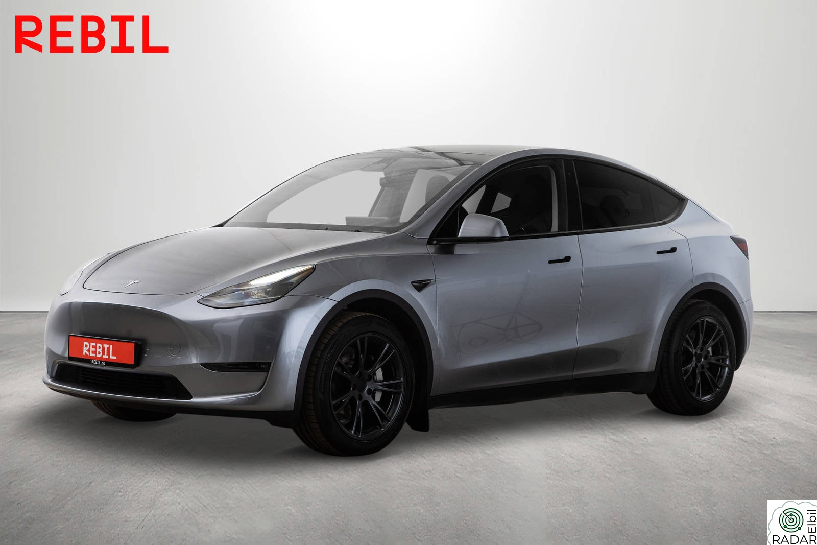 TESLA Model Y 533km(WLTP)/LR/AWD/Krok/Ryzen/Navi/Rkam/Pano/AP/V.pumpe