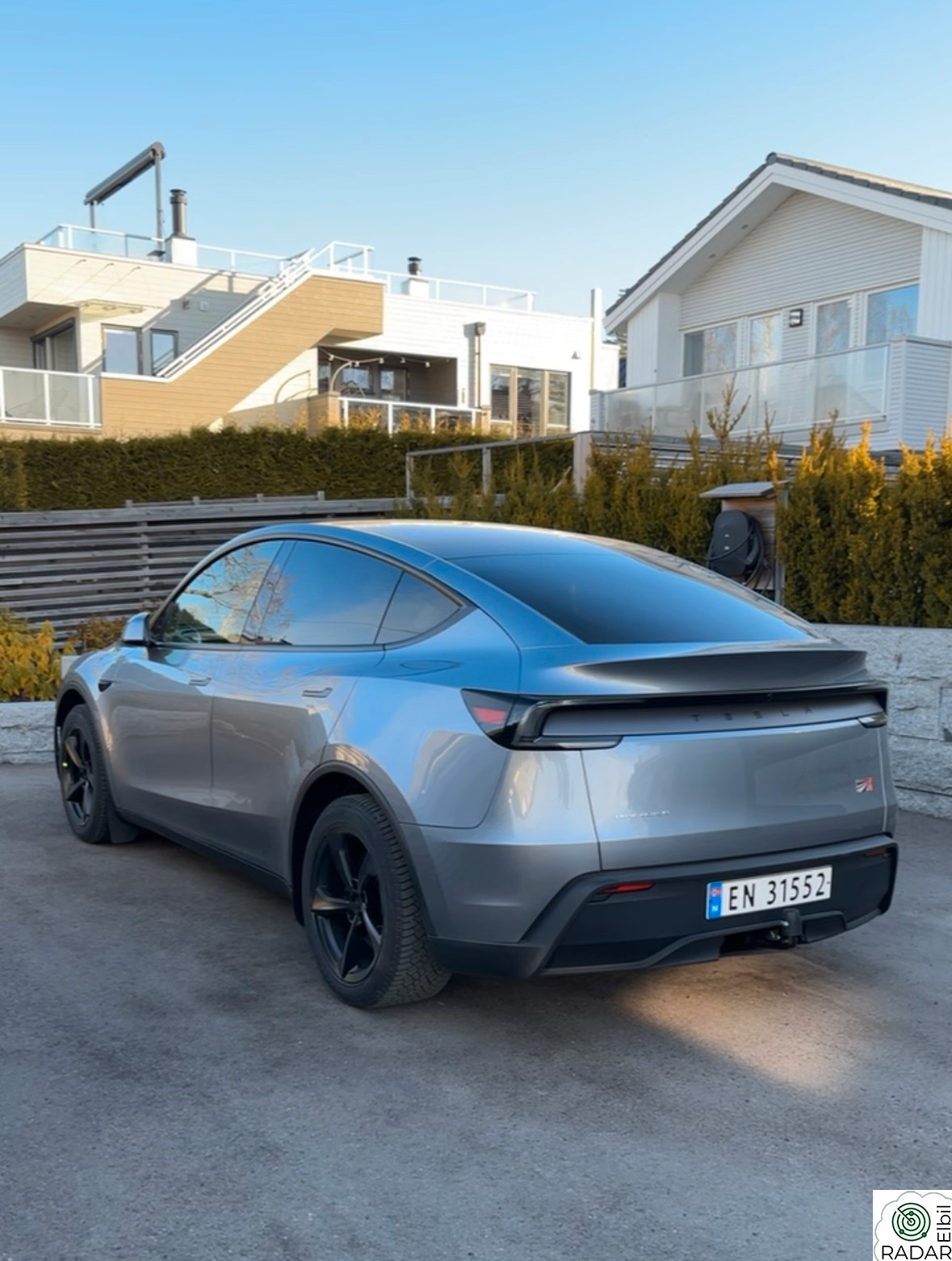 TESLA Model Y Launch Series Long Range AWD