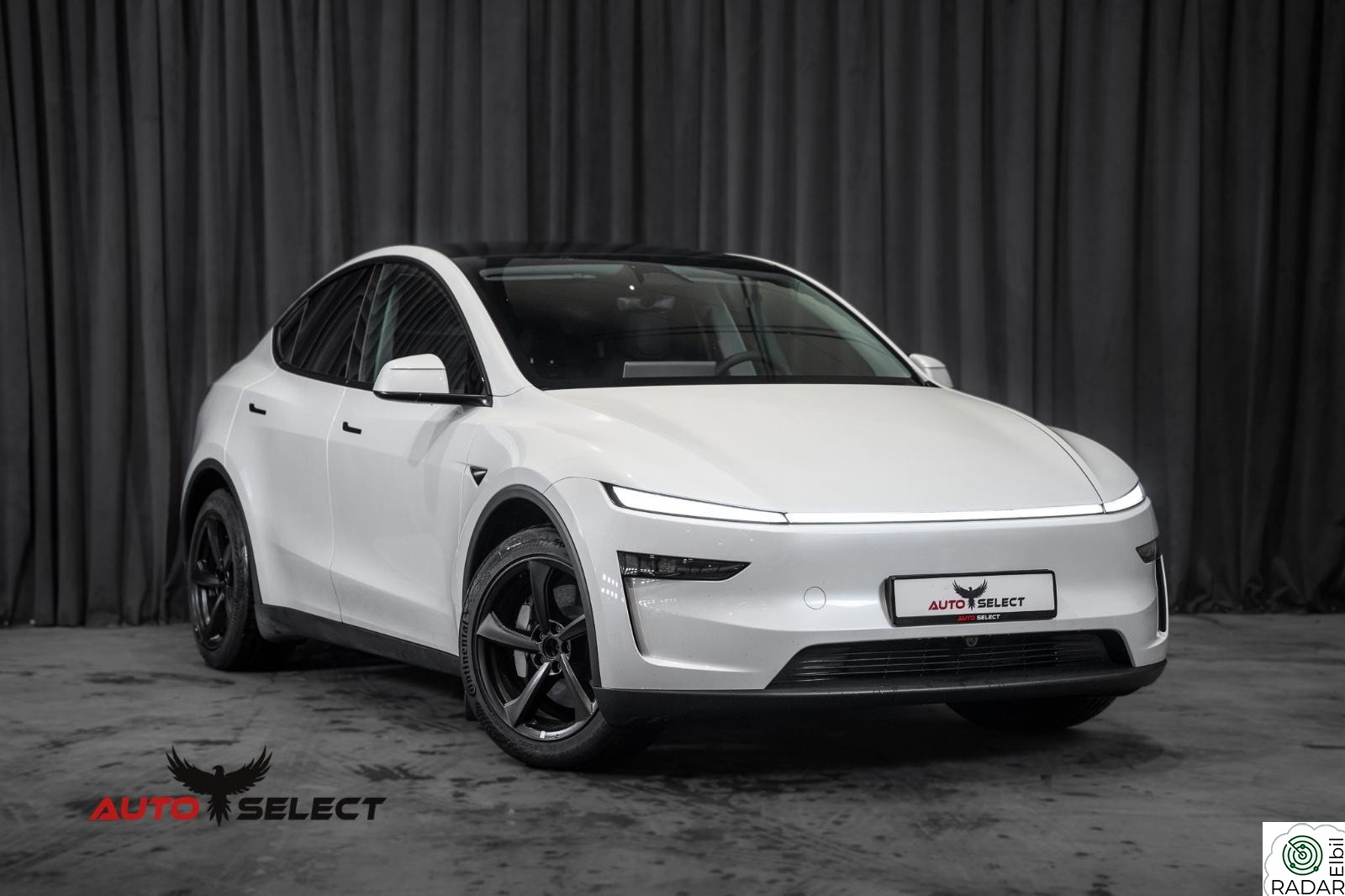TESLA Model Y Long Range AWD/Premium Lyd/Varmepumpe/Krok/Alcantara