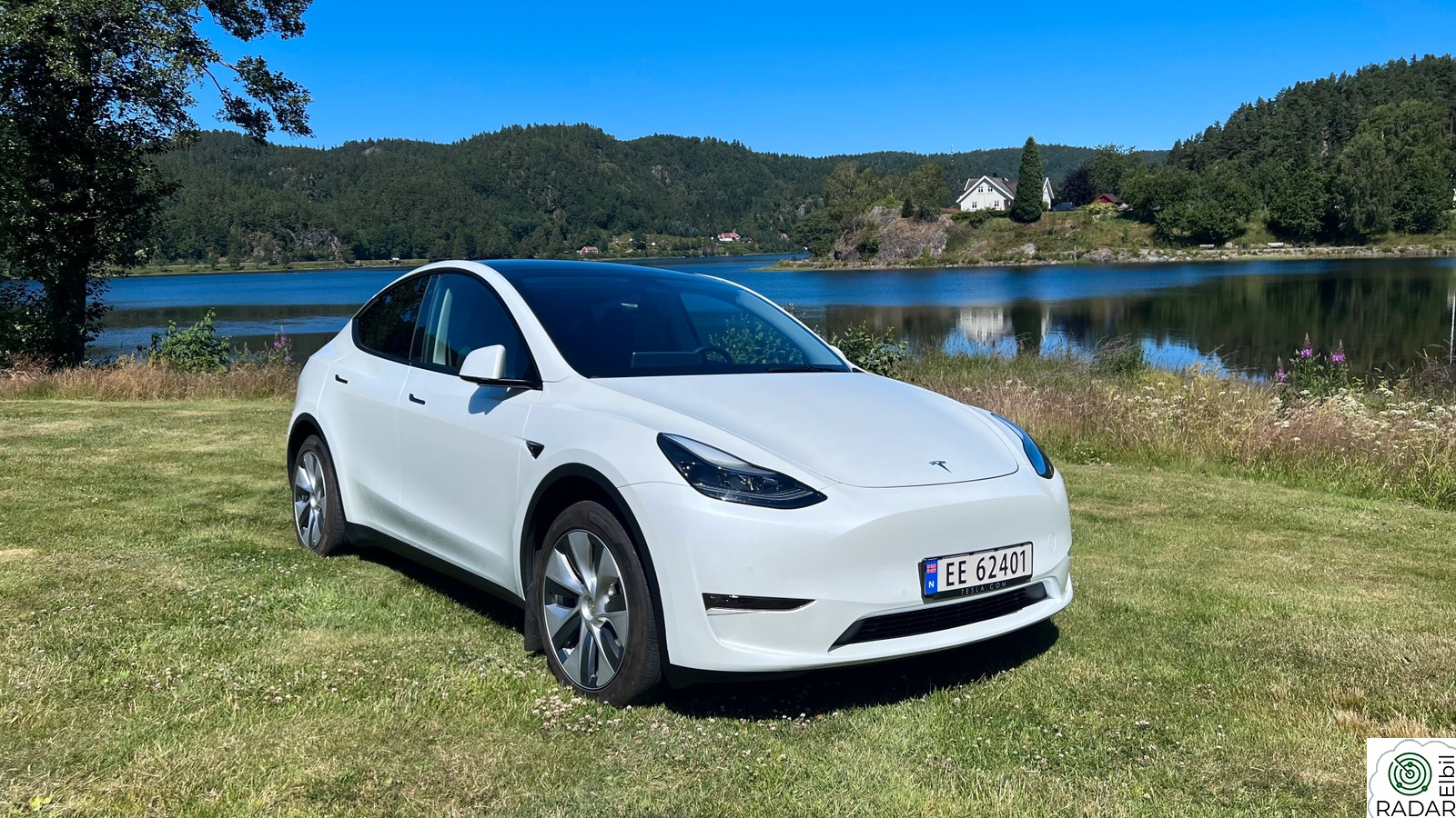 TESLA Model Y Long Range // AWD // EAP // Hengerfeste