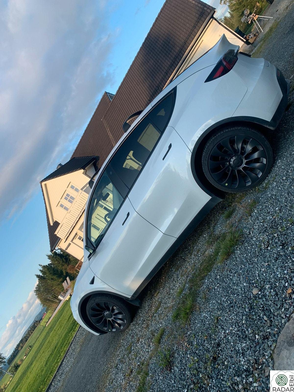 TESLA Model Y Long Range AWD