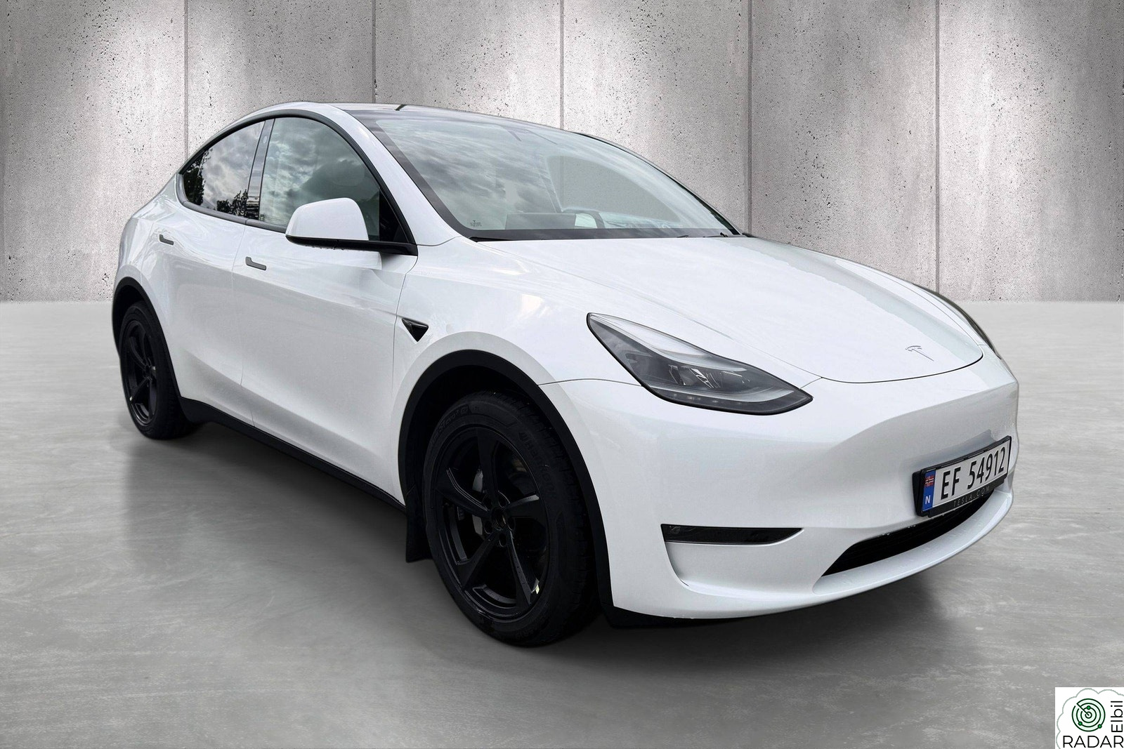 TESLA Model Y LongRange AWD 514HK/533KM | Garanti/Norsk | Autopilot3