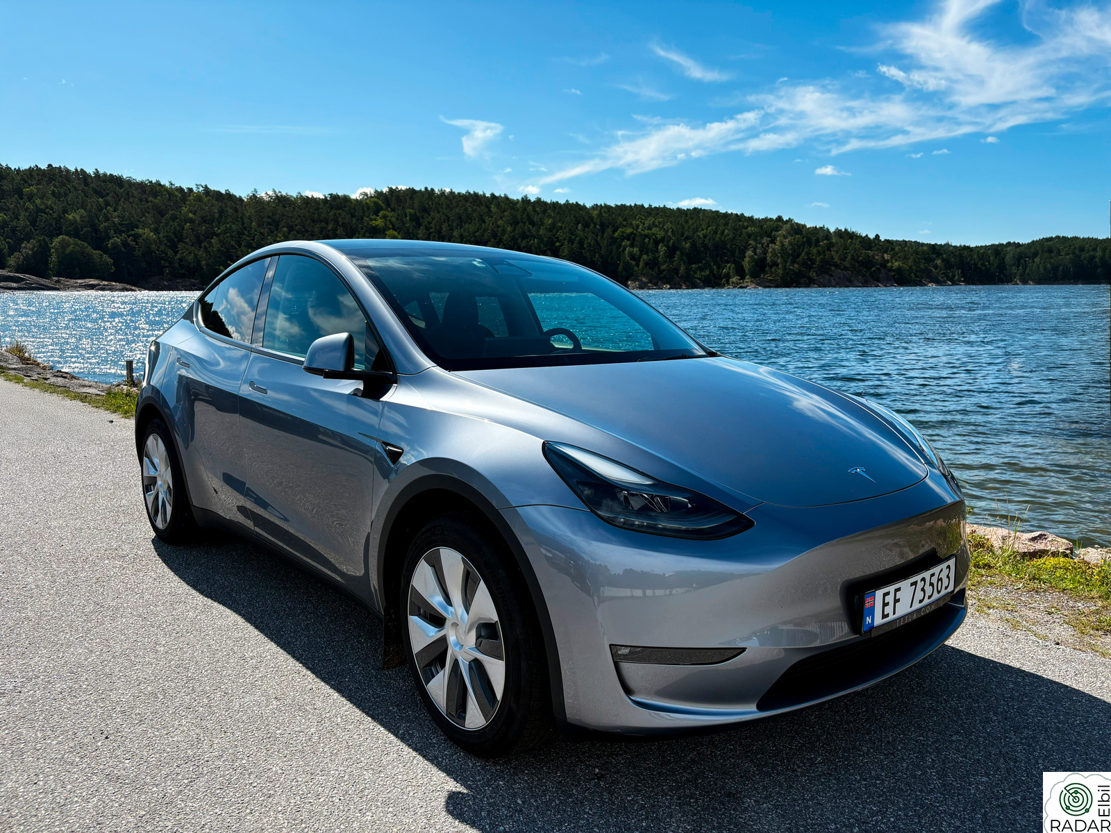 TESLA Model Y Long Range AWD / Enhanced Autopilot