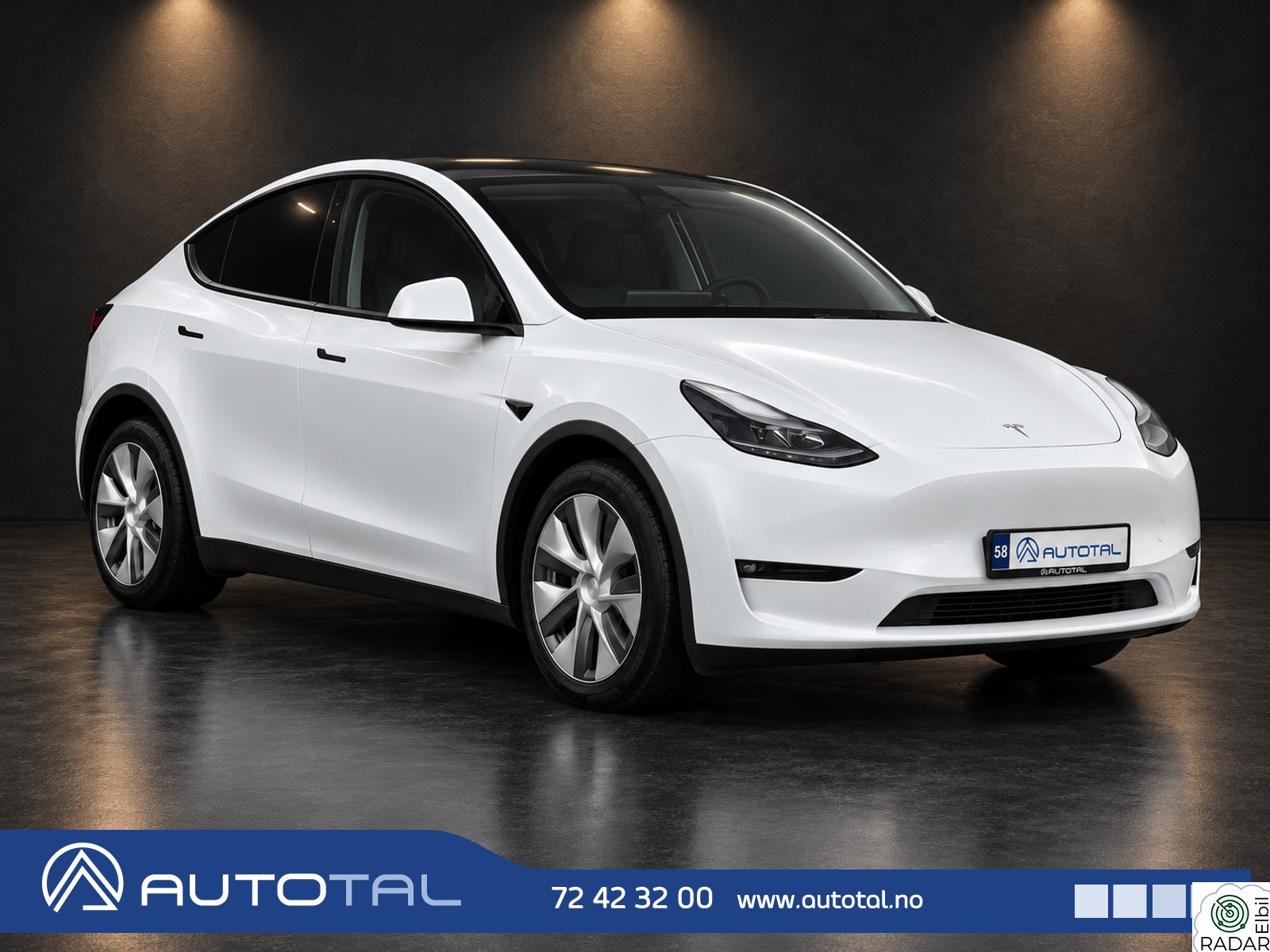 TESLA Model Y AWD | LR | 533km | Krok | Autopilot | Ryzen | Garanti*