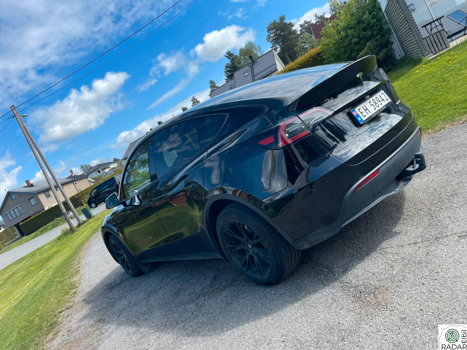 TESLA Model Y Long Range AWD