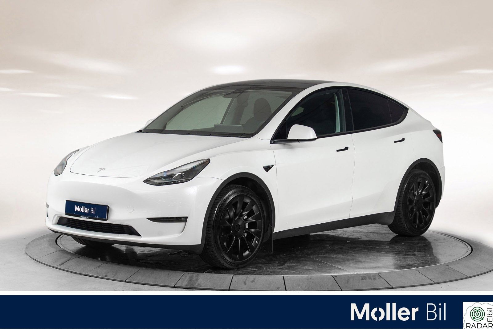 TESLA Model Y Long Range AWD - Pano, 360Kam, Keyless, Navi