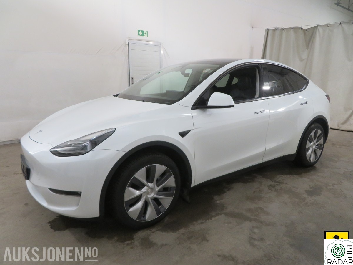 TESLA Model Y LR AWD AUTOPILOT HENGERFESTE PREMIUM LYD VARMEPUMPE