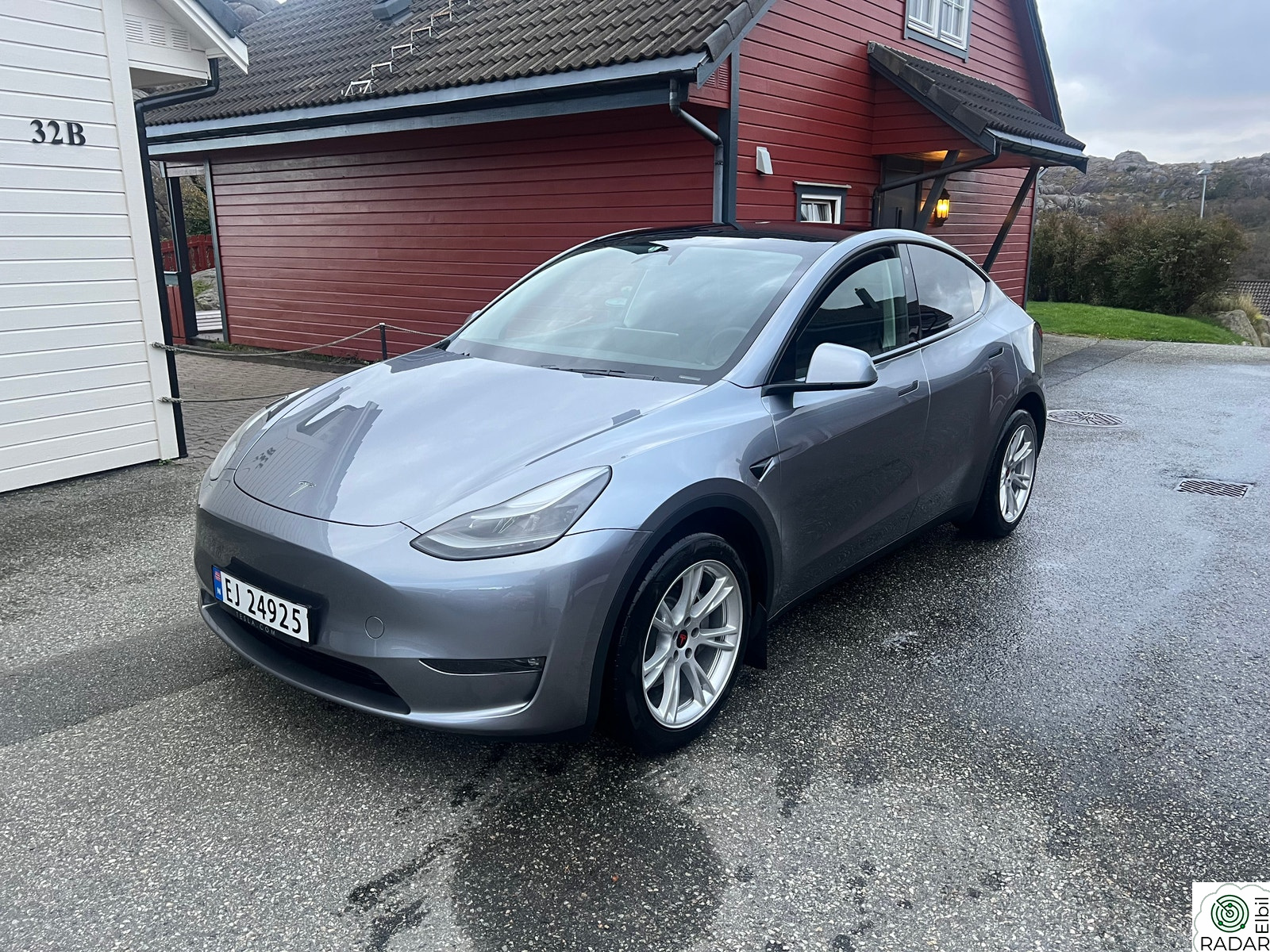 TESLA Model Y Long Range AWD
