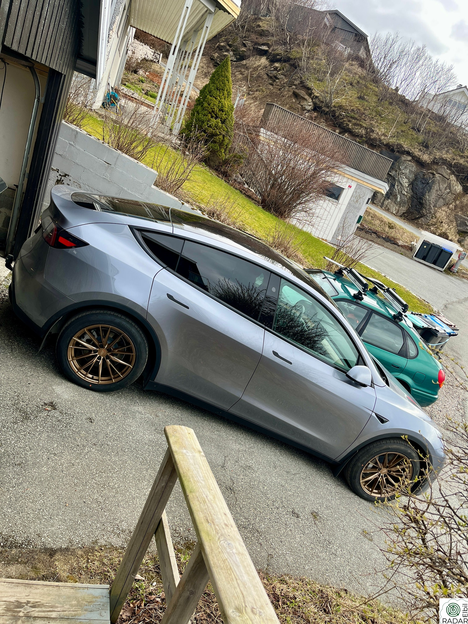 TESLA Model Y Long Range AWD