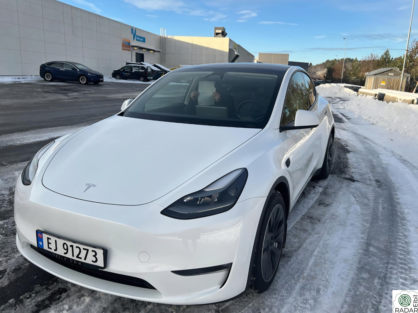 TESLA Model Y Long Range AWD