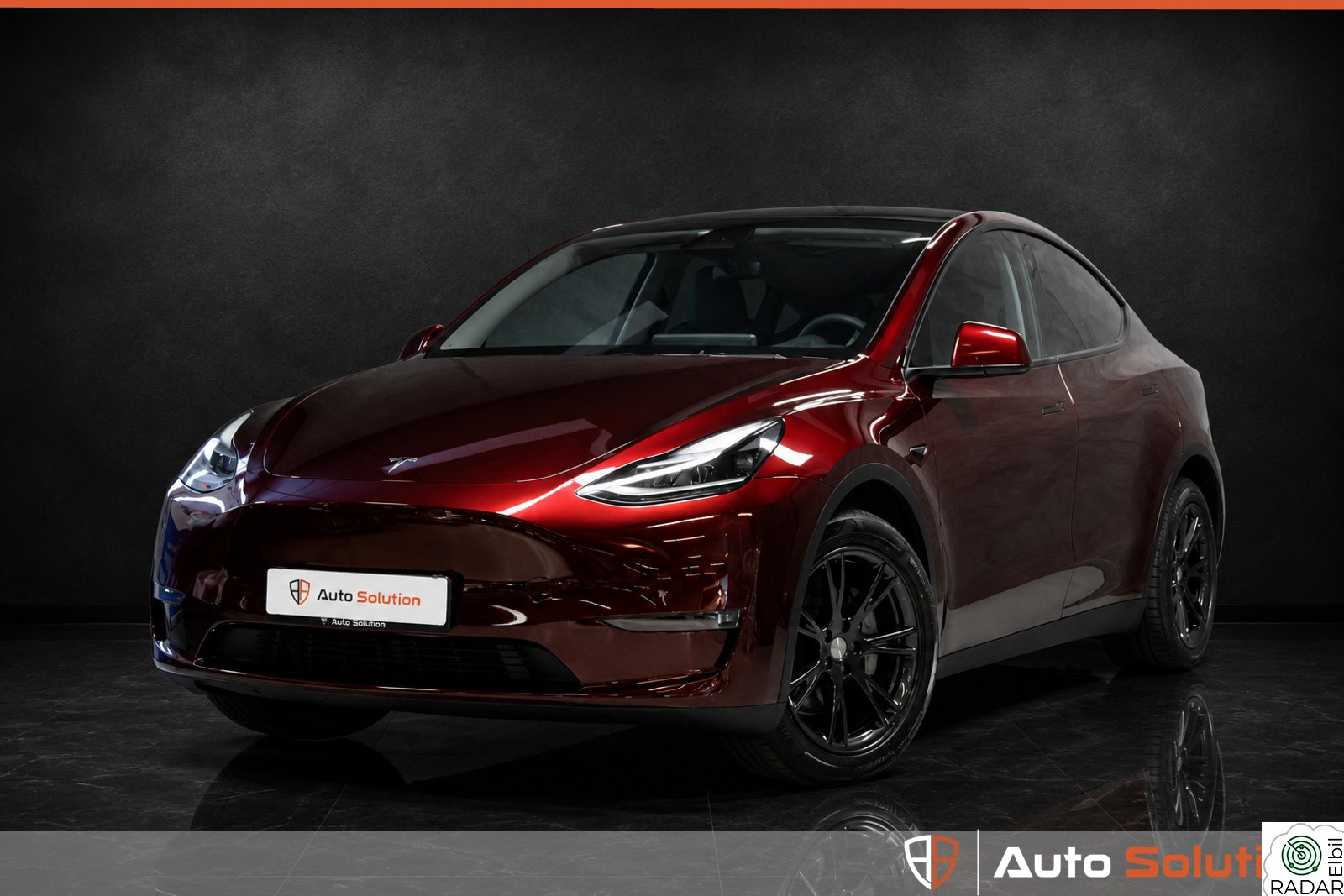 TESLA Model Y LONG RANGE AWD| AP| VINTER| PREMIUM| H.FESTE| CHERRY!