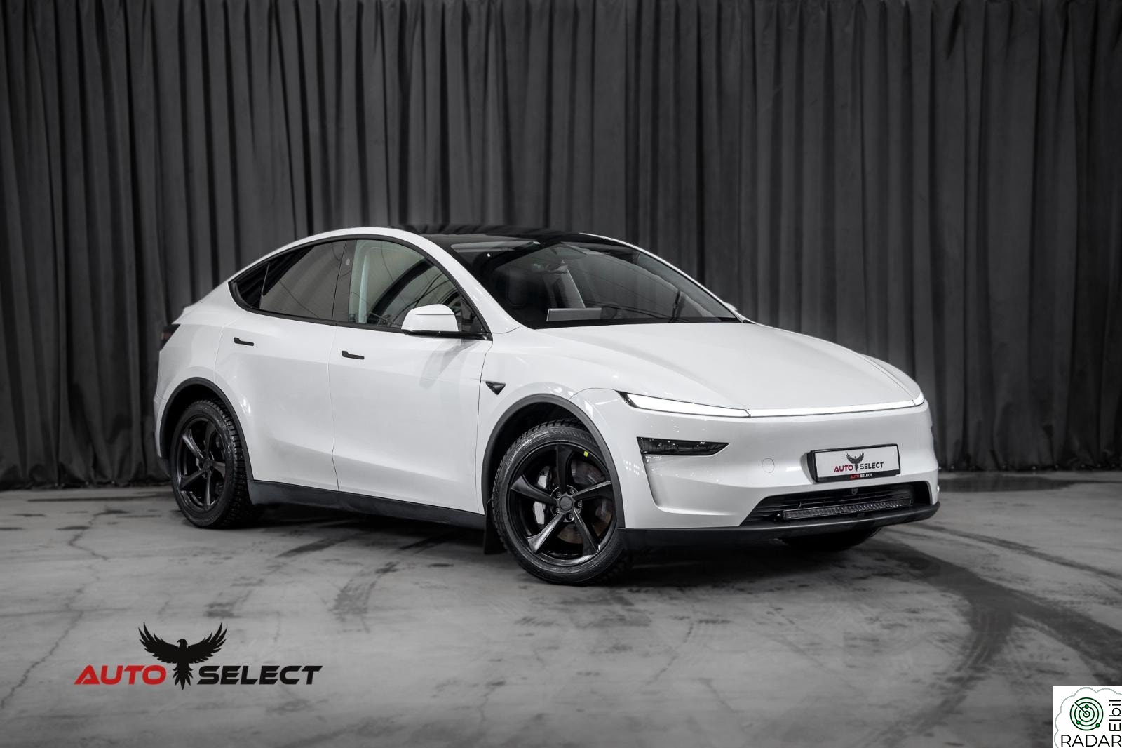 TESLA Model Y Long Range AWD/Premium Lyd/Skinn/Krok/Varmepumpe/AP