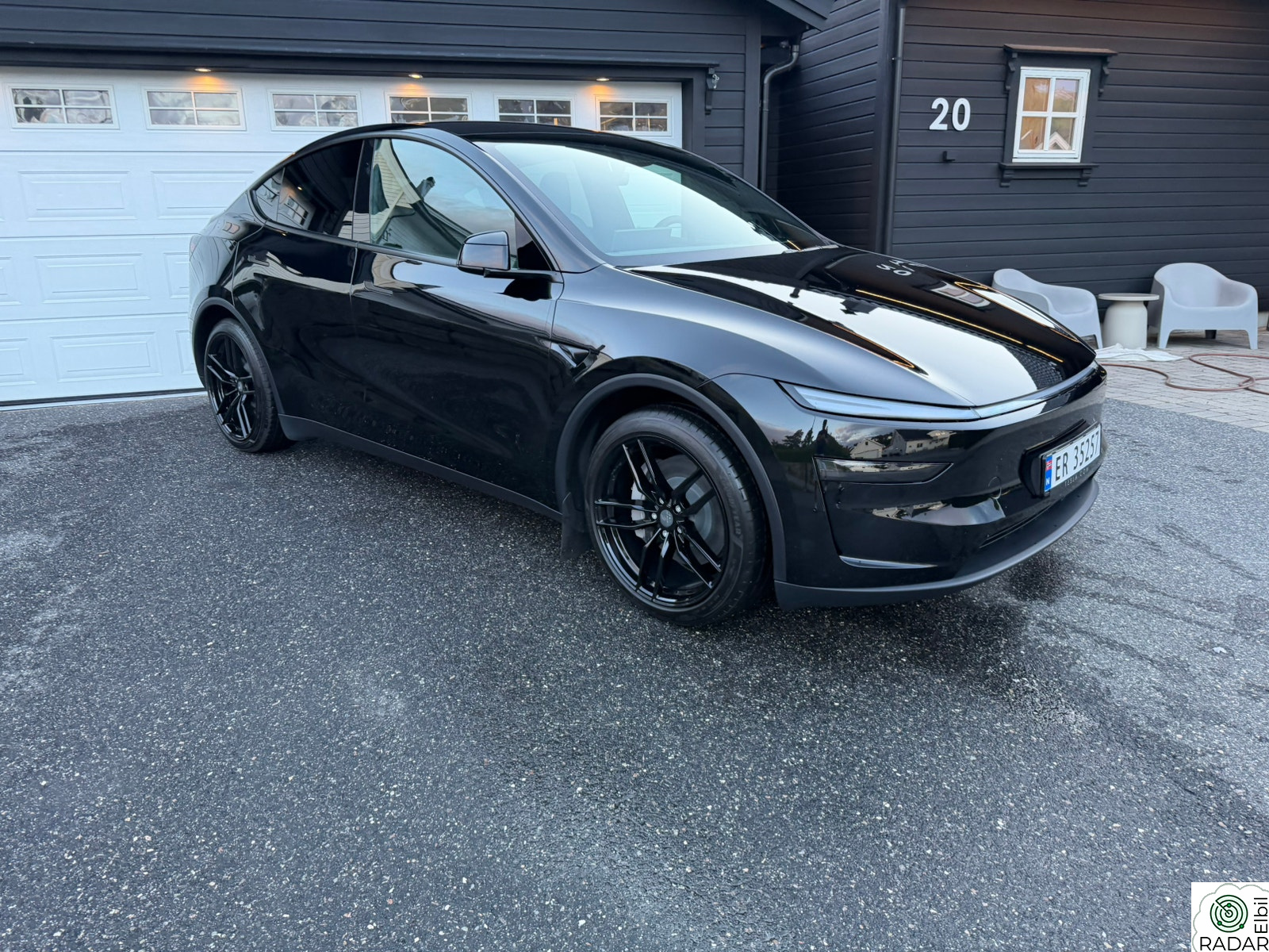 TESLA Model Y PREMIUM // LONG RANGE// JUNIPER // 7 SETER // AWD /KROK