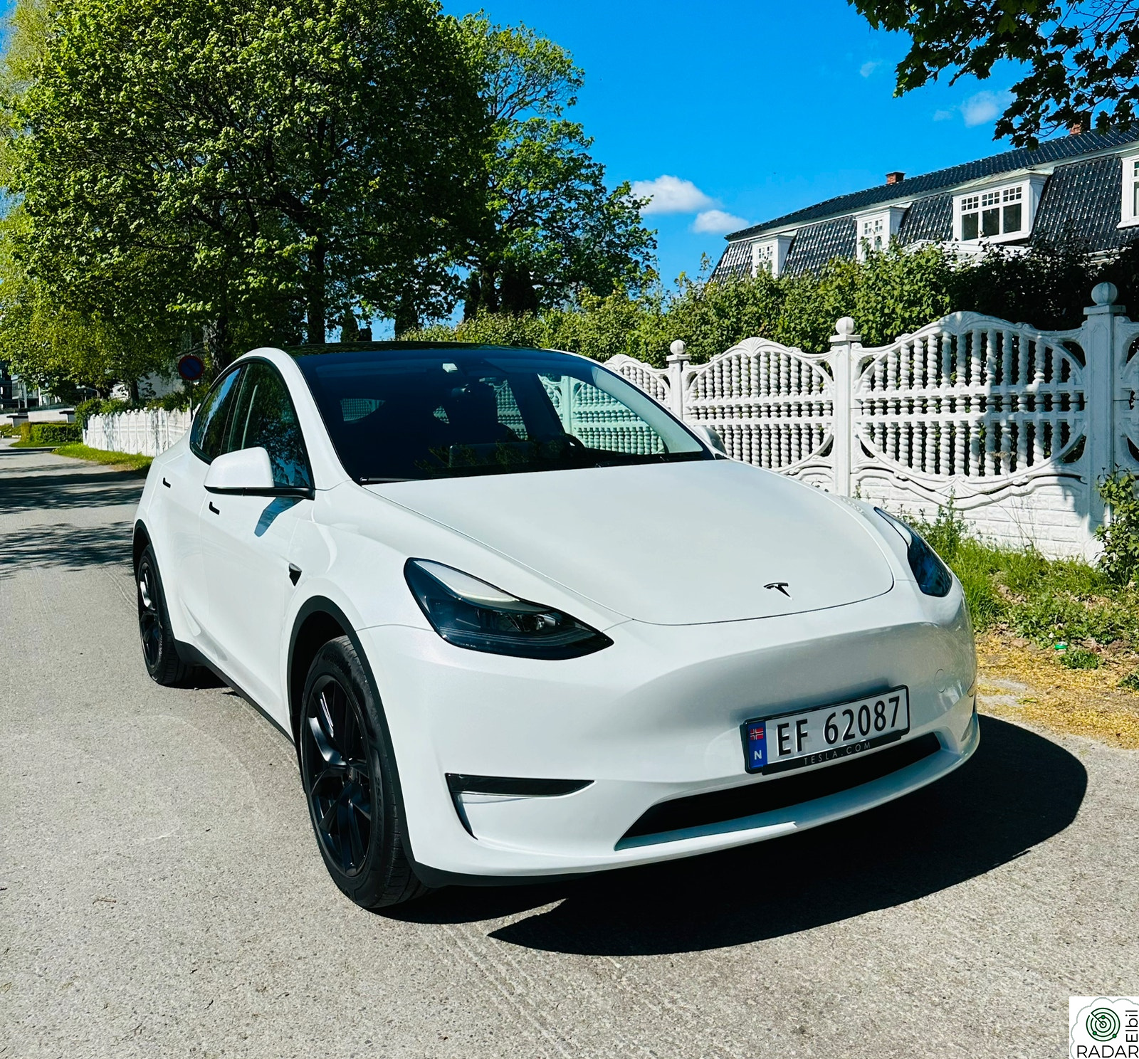 TESLA Model Y Long Range, AWD