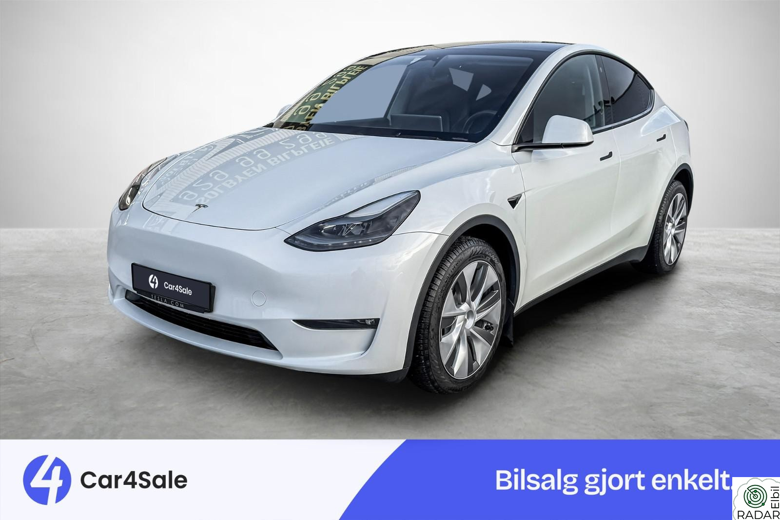 TESLA Model Y Long Range AWD 533km / Krok / AP / Premium / V.Pumpe+++