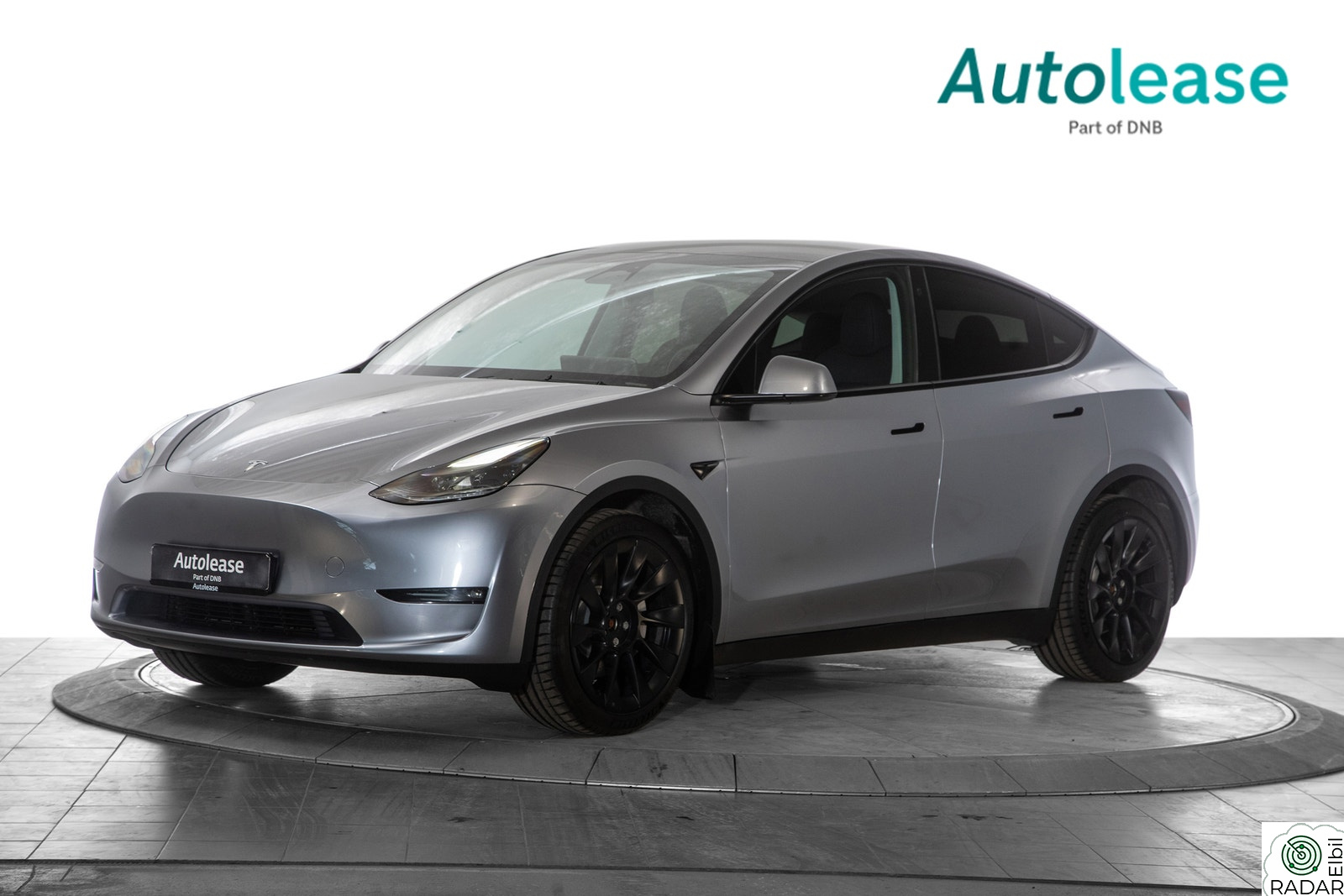 TESLA Model Y Long Range AWD, H.Feste ++,