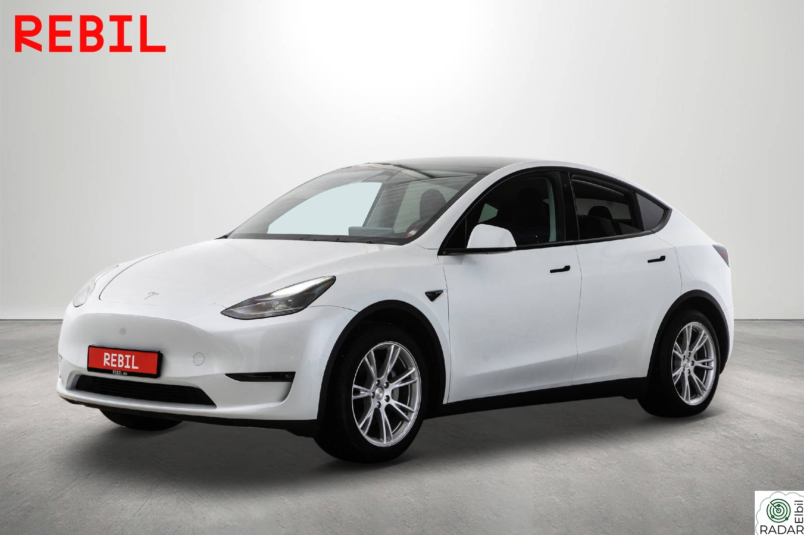 TESLA Model Y 533km(WLTP)/LR/AWD/Krok/MCU3/AP/V.pumpe/Pano/DAB/Memory