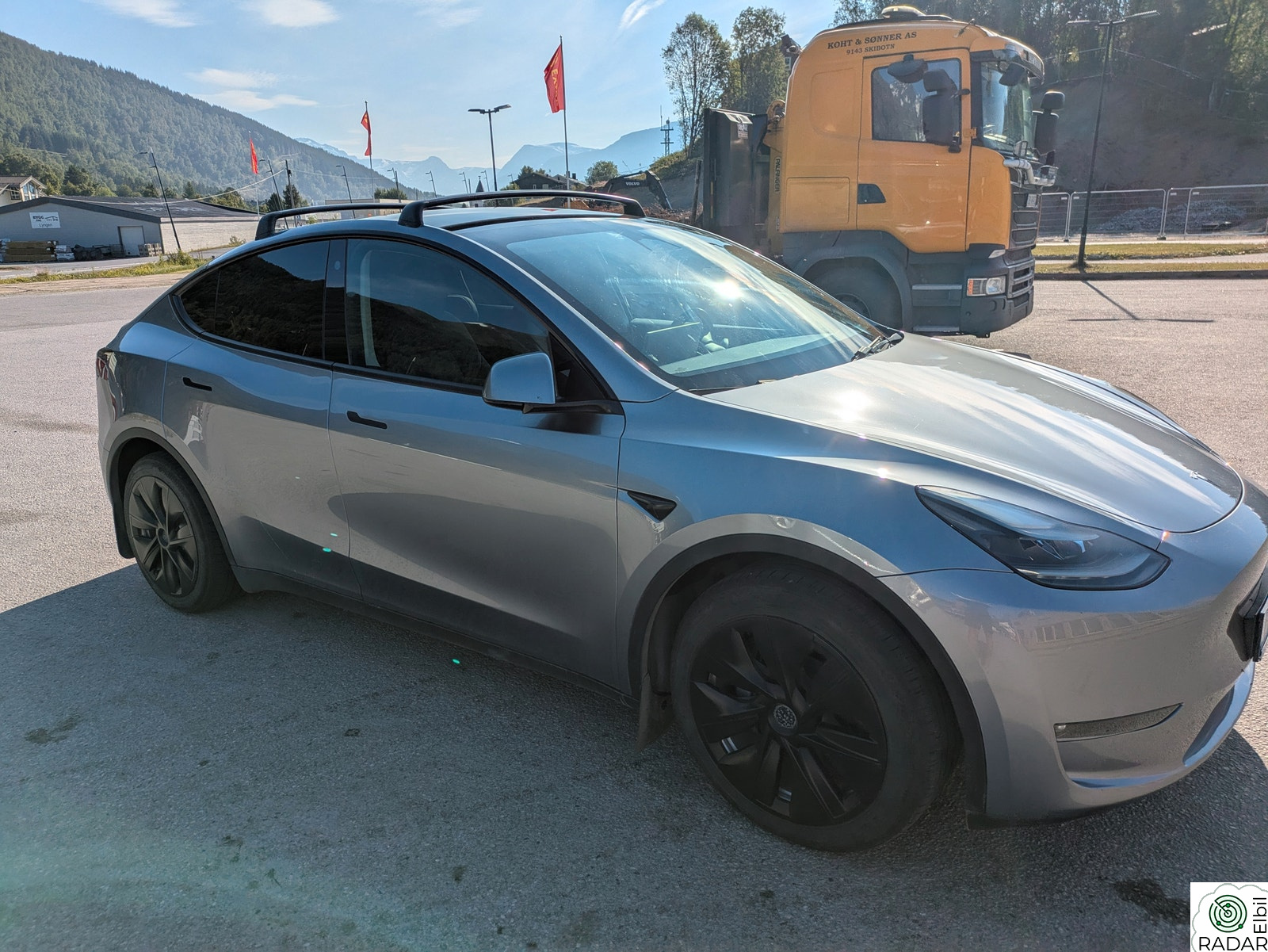 TESLA Model Y Long Range AWD