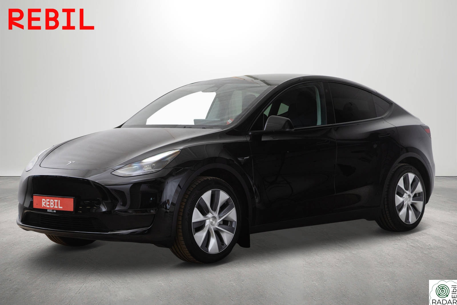 TESLA Model Y 533km(WLTP)/LR/Krok/AWD/Ryzen/Navi/Rkam/Pano/AP/V.pumpe