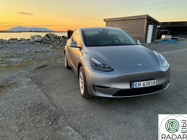 TESLA Model Y Long Range AWD