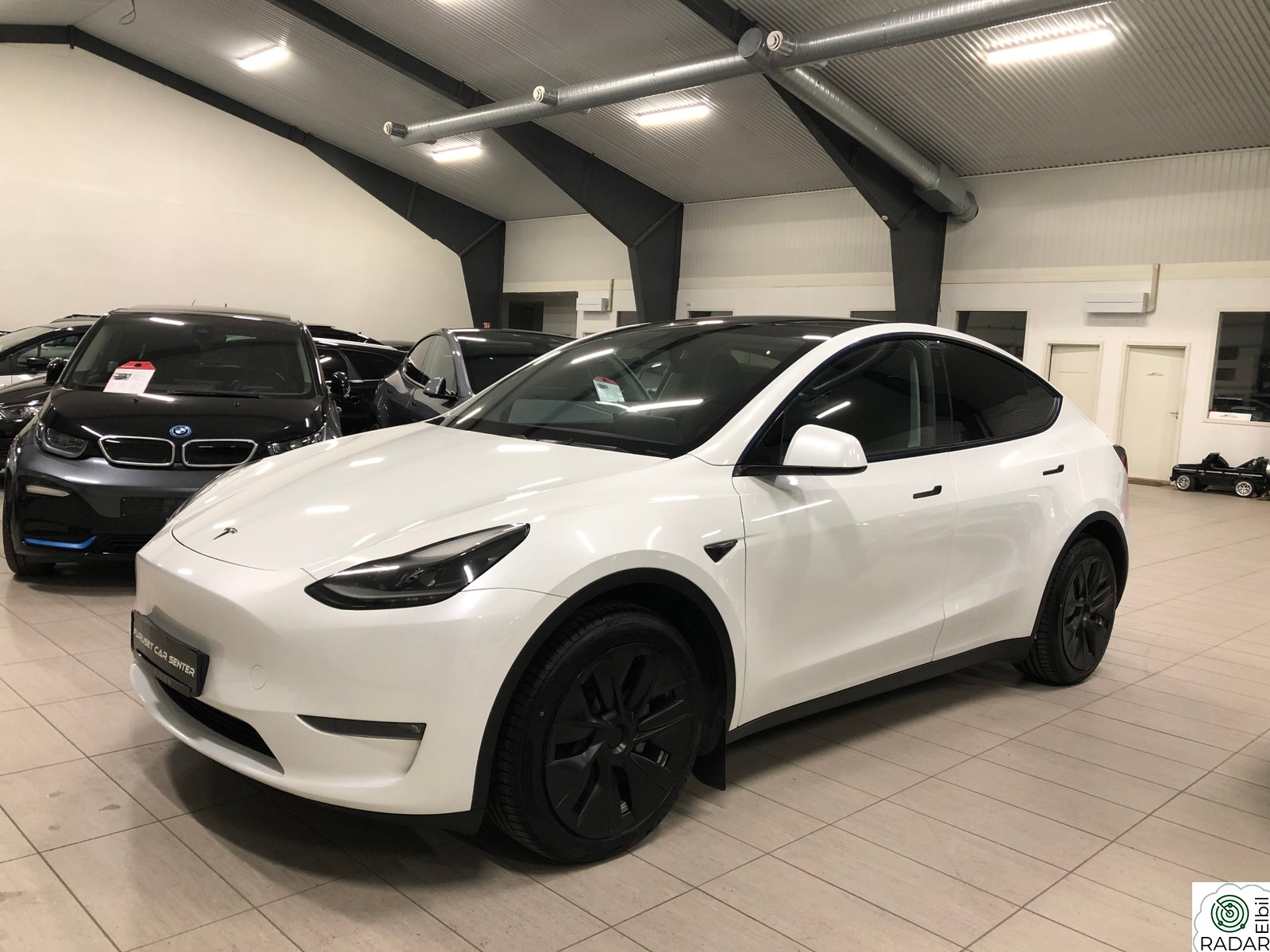 TESLA Model Y LONG RANGE, AWD, KROK,PANO, AP,PREMIUM,NORSK 19"+19"