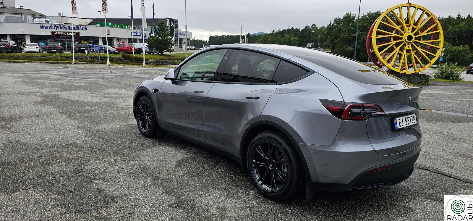 TESLA Model Y Long Range AWD