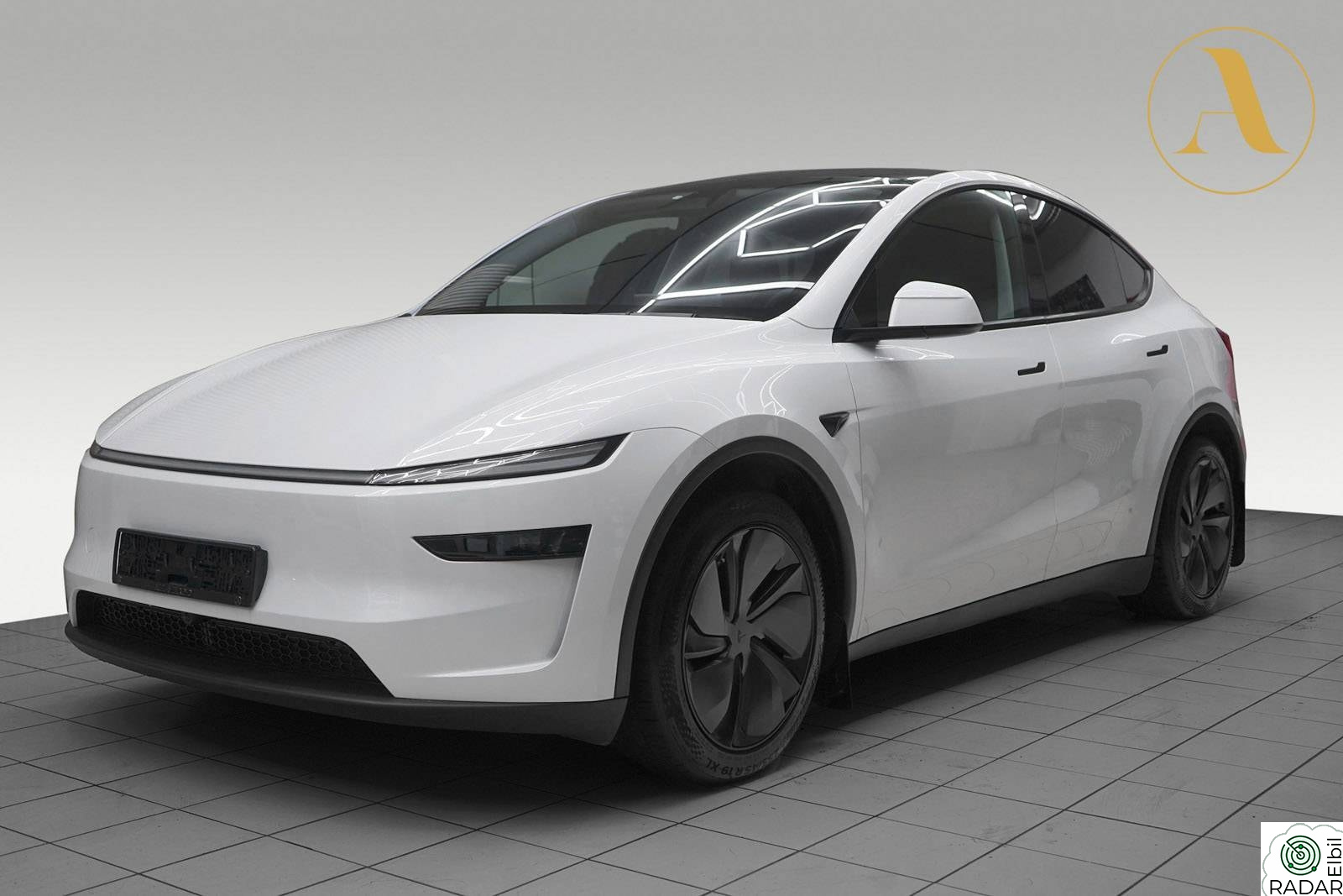 TESLA Model Y LONG RANGE AWD 586KM/PANORAMA/AUTOPILOT/H.FESTE/NORSK