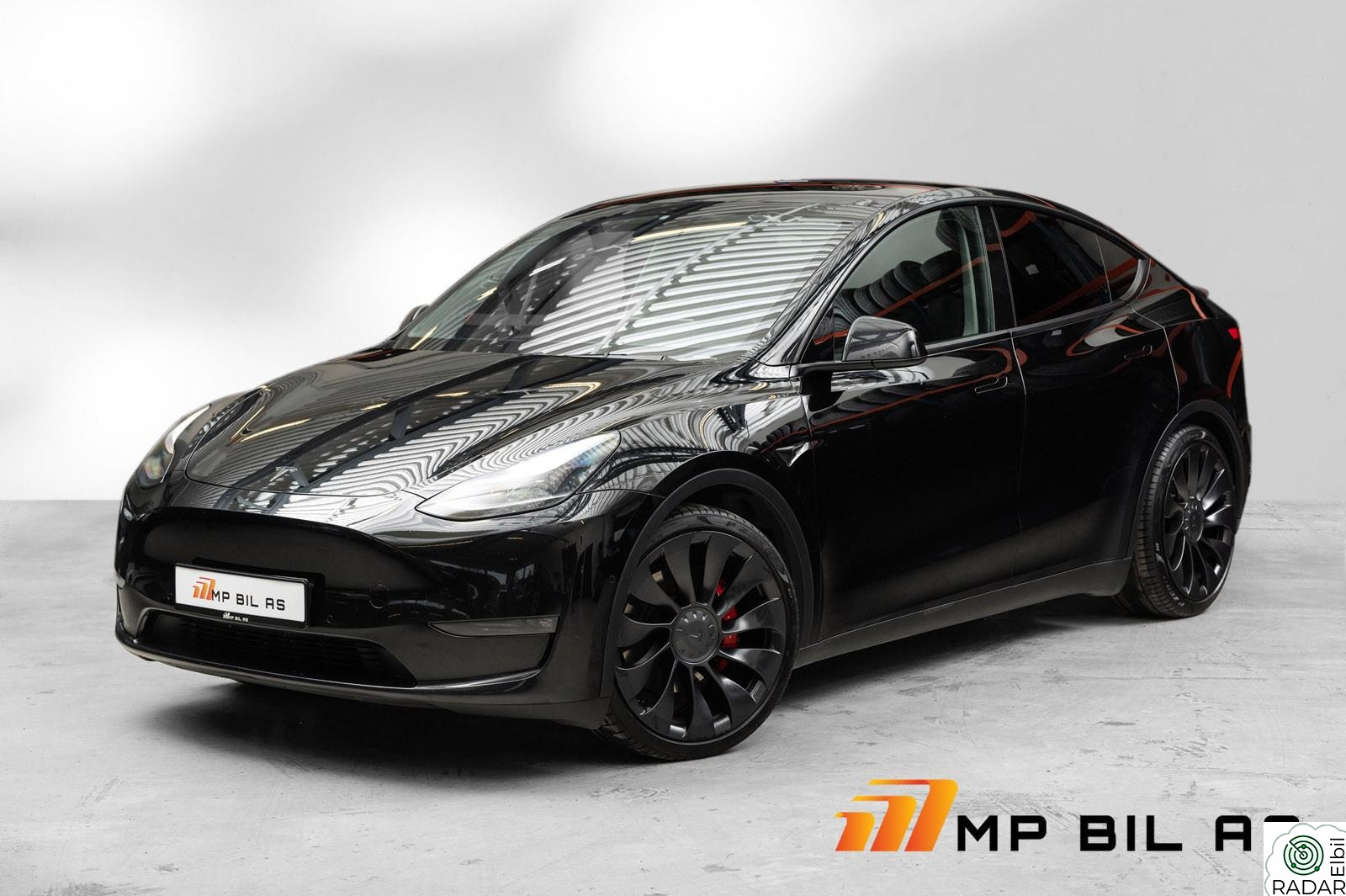 TESLA Model Y Performance/Krok/Autopilot/2x Überturbine-felger
