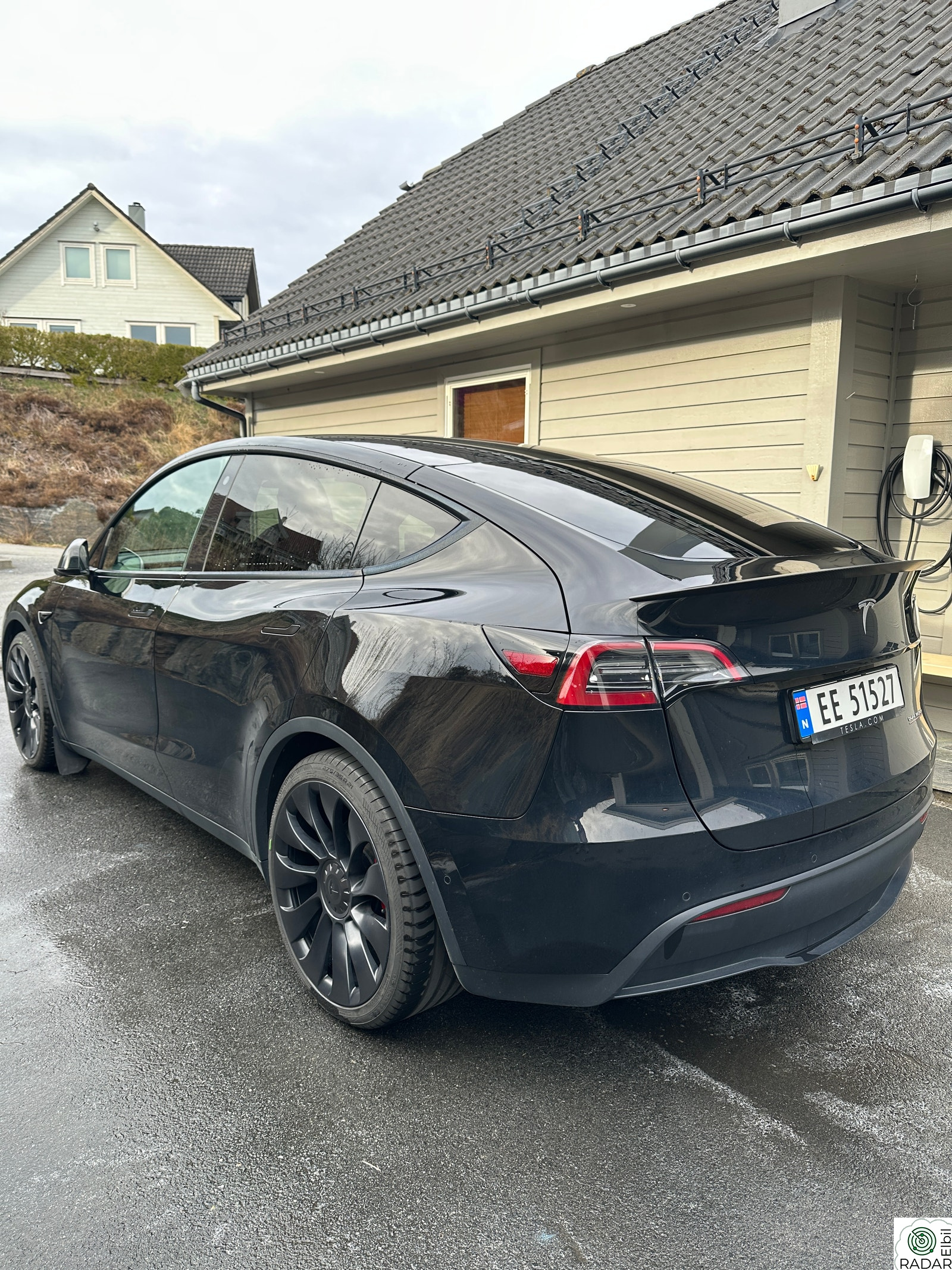 TESLA Model Y Performance AWD