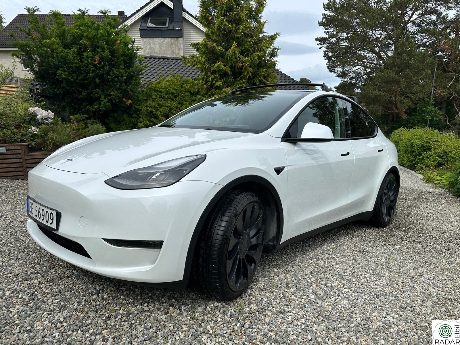 TESLA Model Y Performance AWD