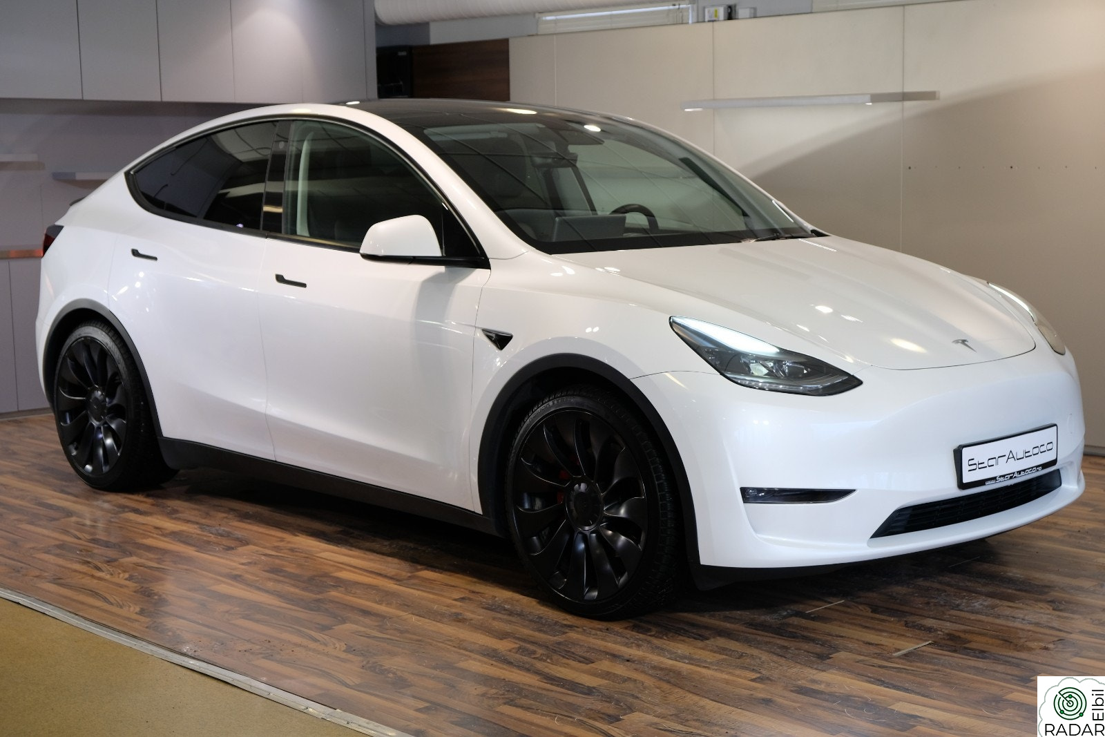 TESLA Model Y Performance AWD/21"+21"/Krok/Pano/Oppv.ratt/Berlin/++