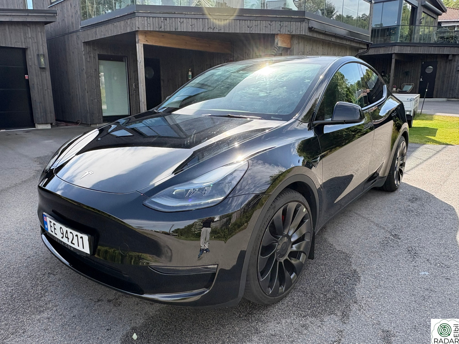 TESLA Model Y Performance AWD