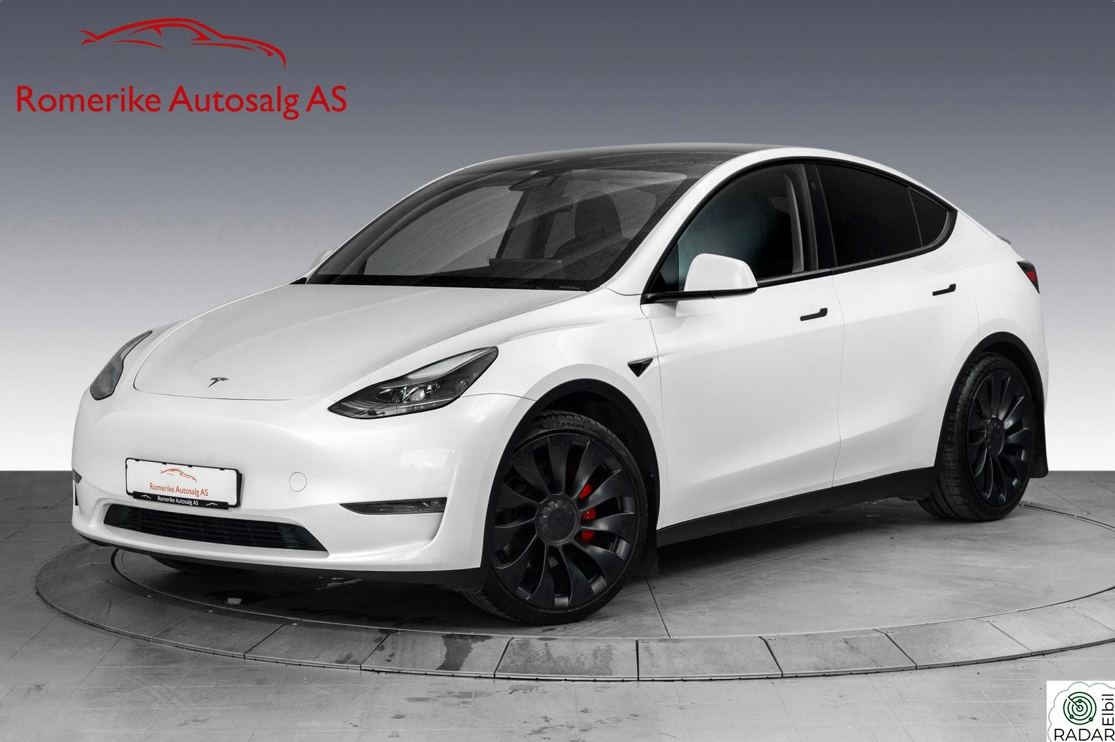 TESLA Model Y Performance/ Hengerfeste+++ Meget pen bil