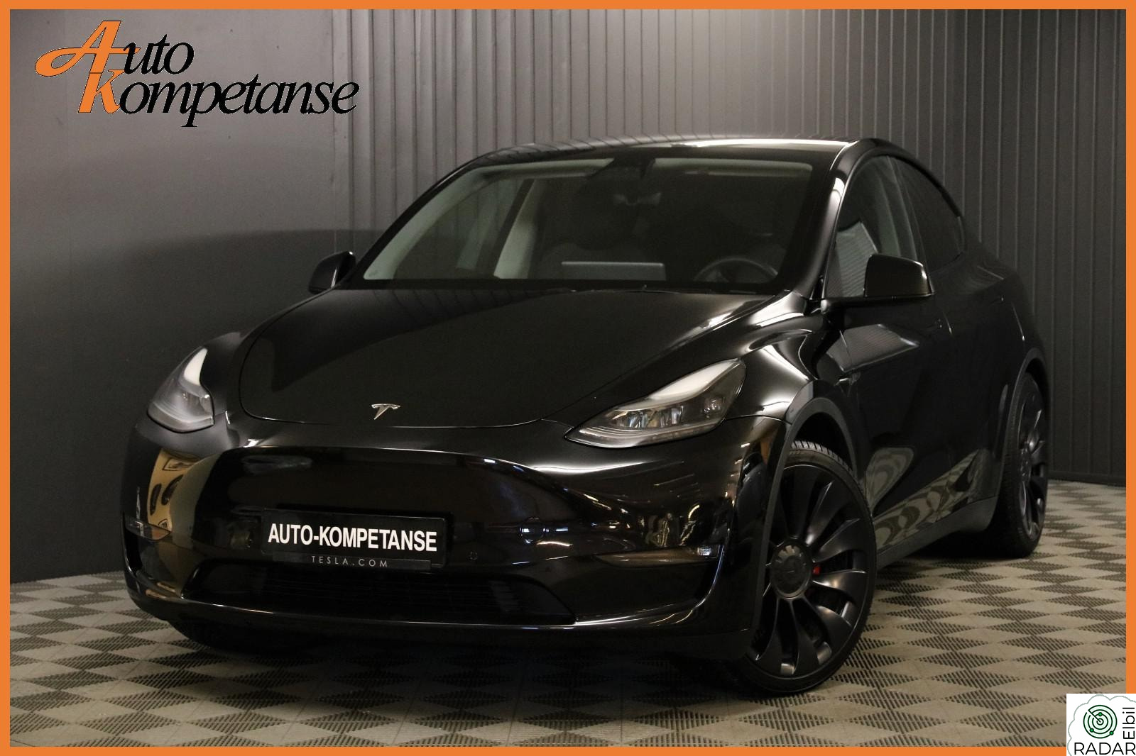 TESLA Model Y Performance l 534hk l AutoPilot l Panorma l 21"+21" ++