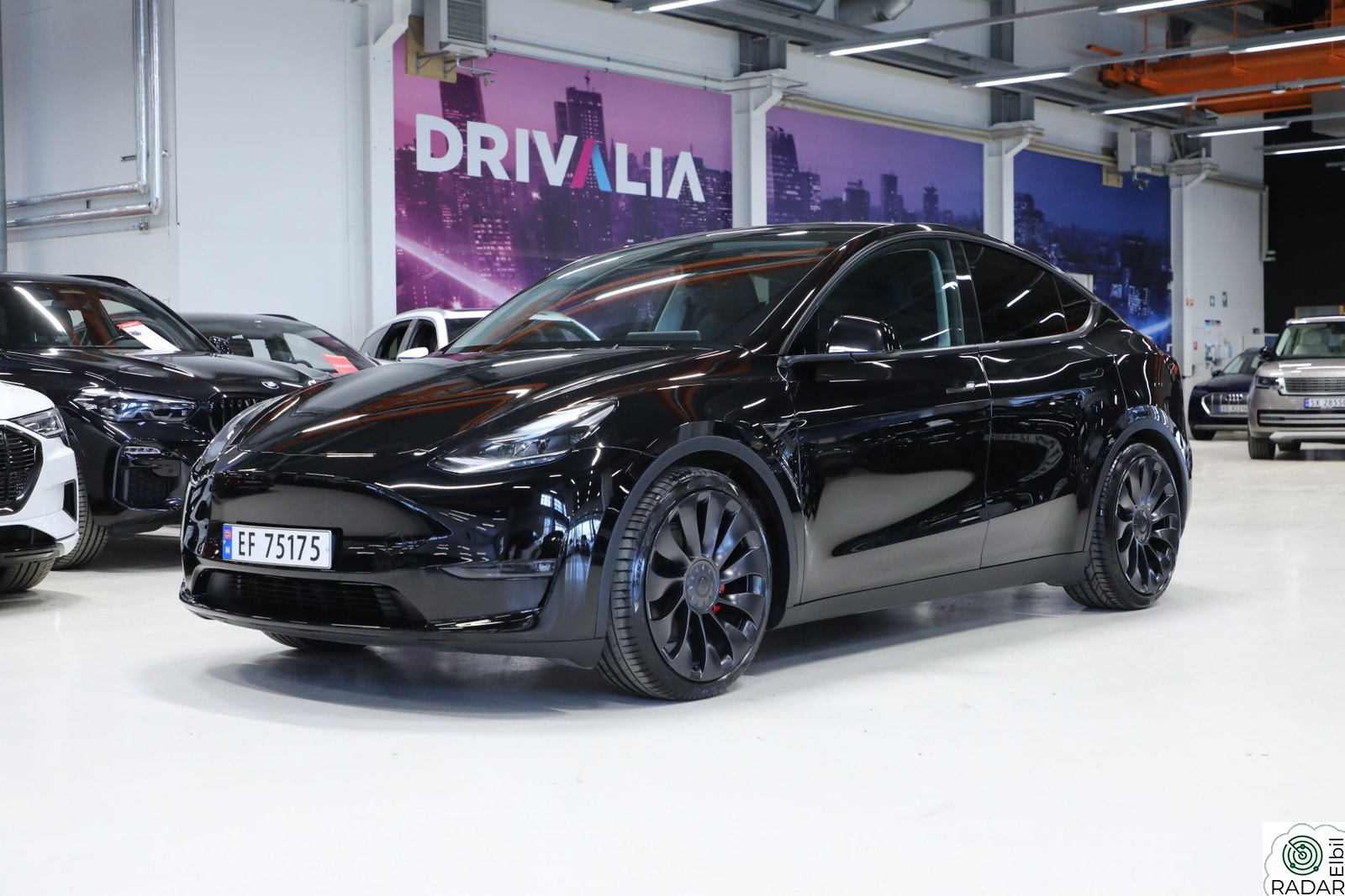 TESLA Model Y Performance AWD/Premium lyd/Acc/Krok/8x21"