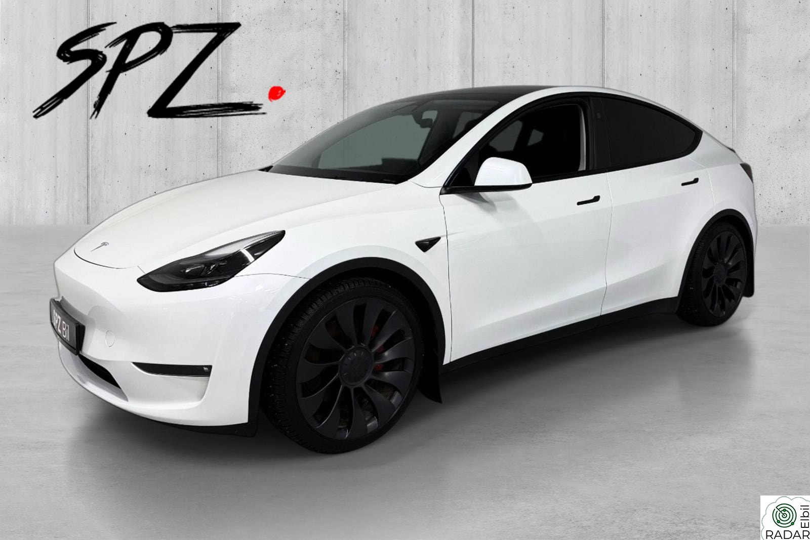 TESLA Model Y PERFORMANCE 21"+21" AWD KROK VPUMPE PREMIUM LYD SKINN