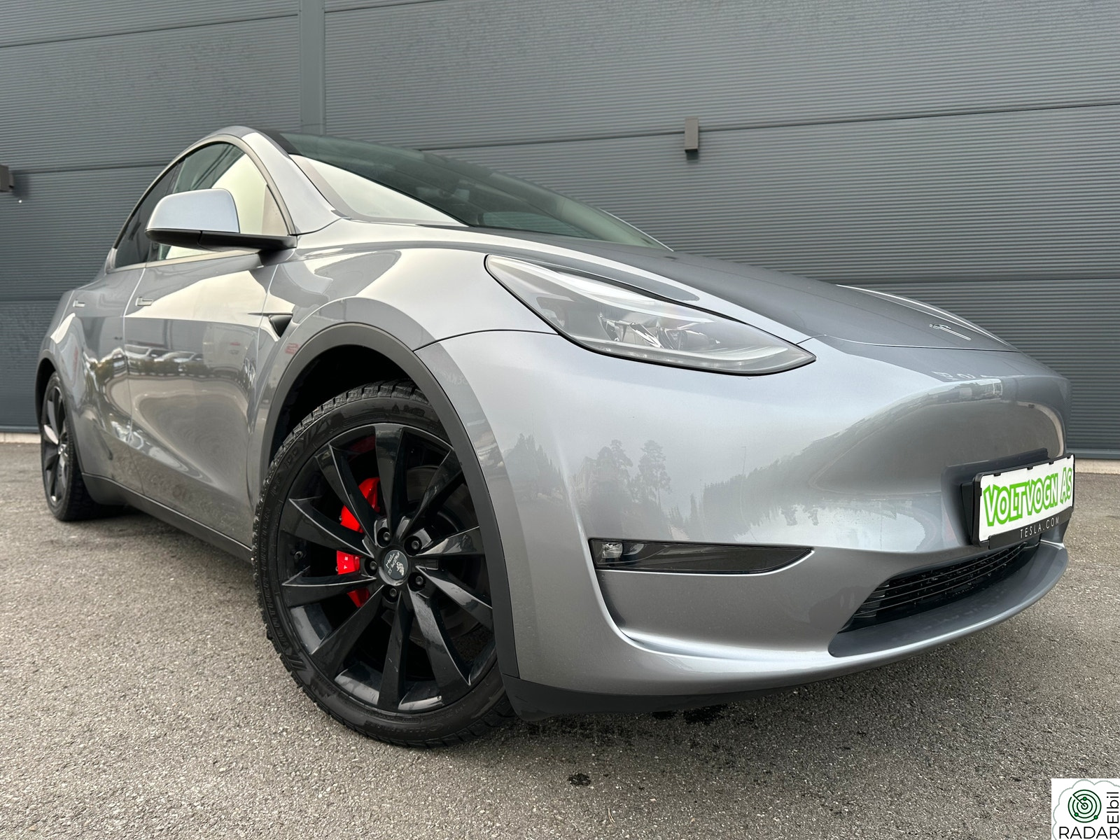 TESLA Model Y Performance , 2025 MOD, H.feste