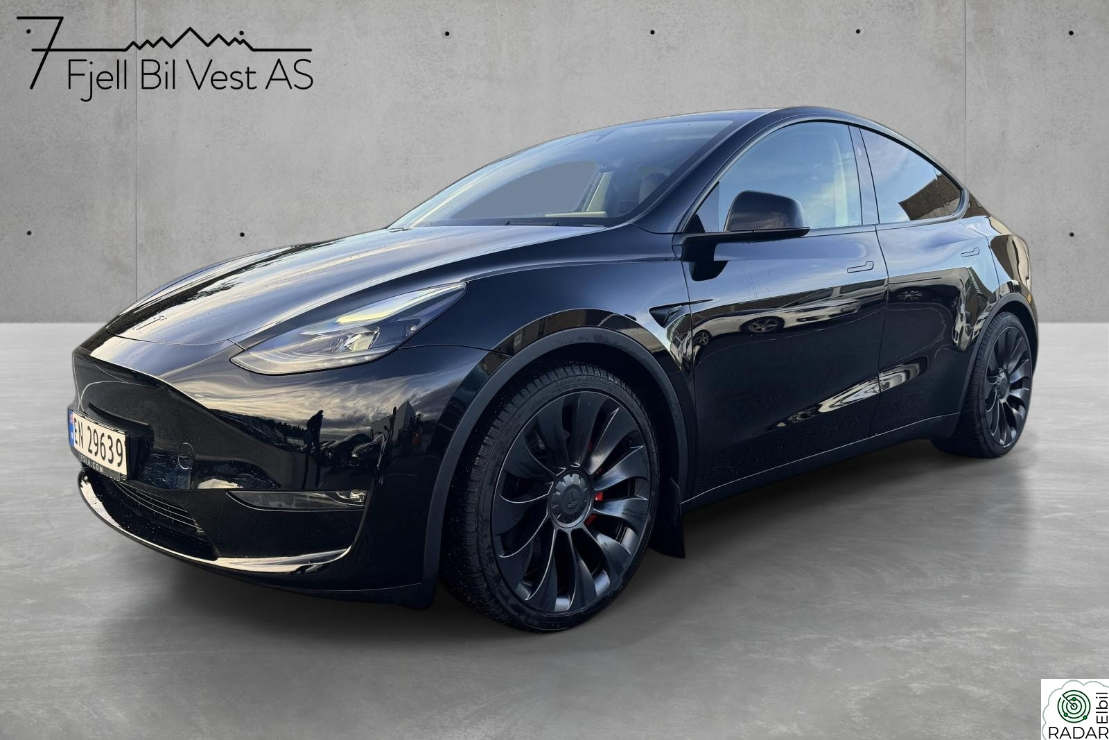 TESLA Model Y Perfomance Norsk Krok AP Skinn Hifi Vinterpakke 21+21