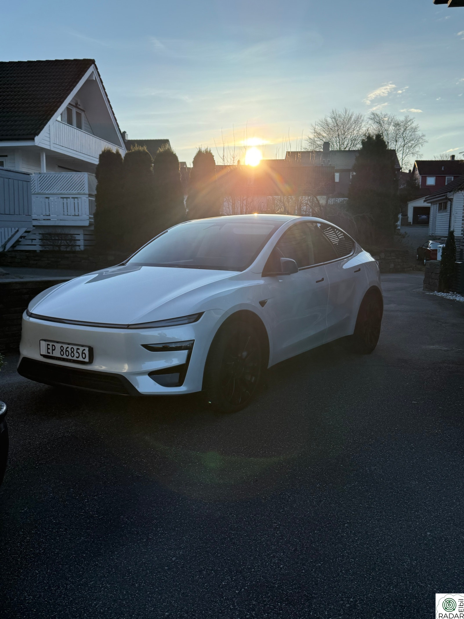 TESLA Model Y Performance AWD